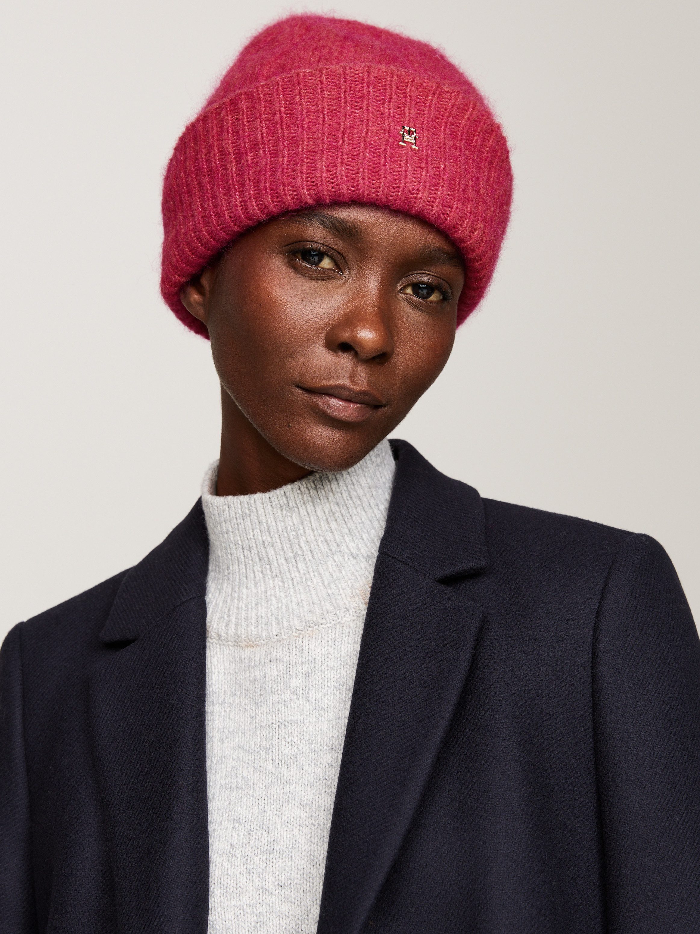 Tommy Hilfiger Beanie TH TIMELESS BEANIE met monogram-embleem