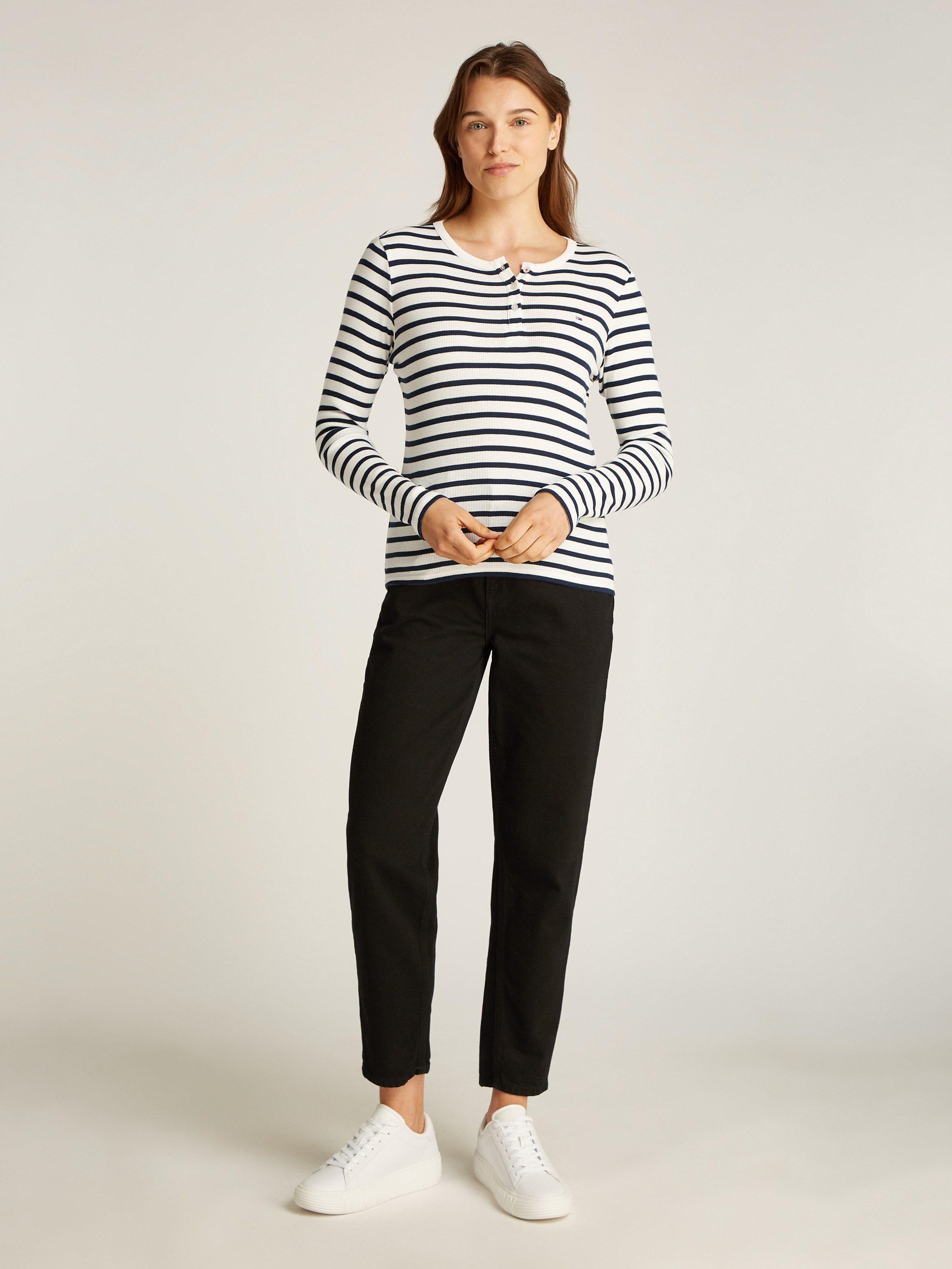 TOMMY JEANS Shirt met lange mouwen TJW SLM BUTTON RIB C-NECK LS EXT