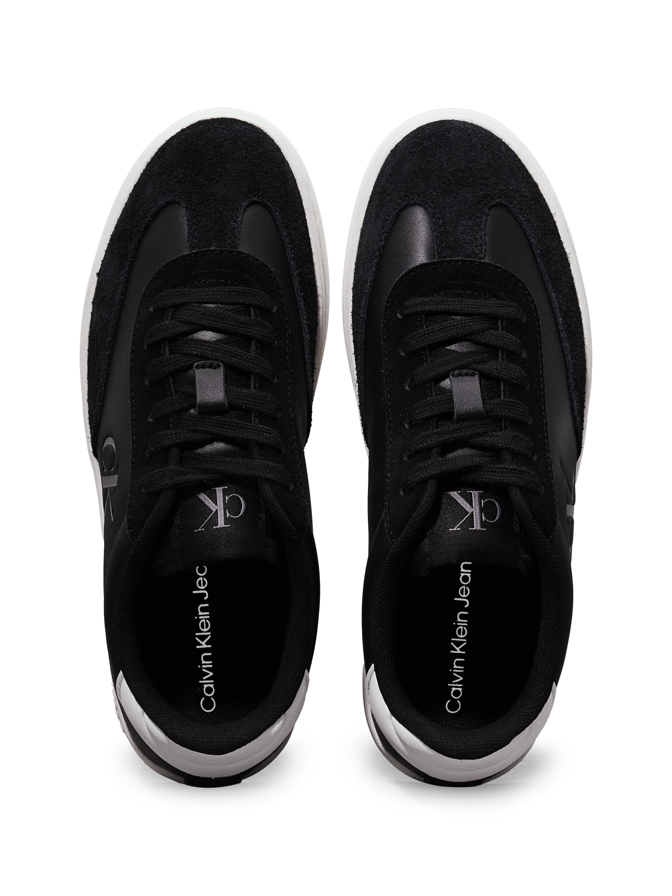 Calvin Klein Plateausneakers CLASSIC CUPSOLE LOW MG MIX veterschoen, lage schoen, vrijetijdsschoen met gepolsterde schachtversteviging