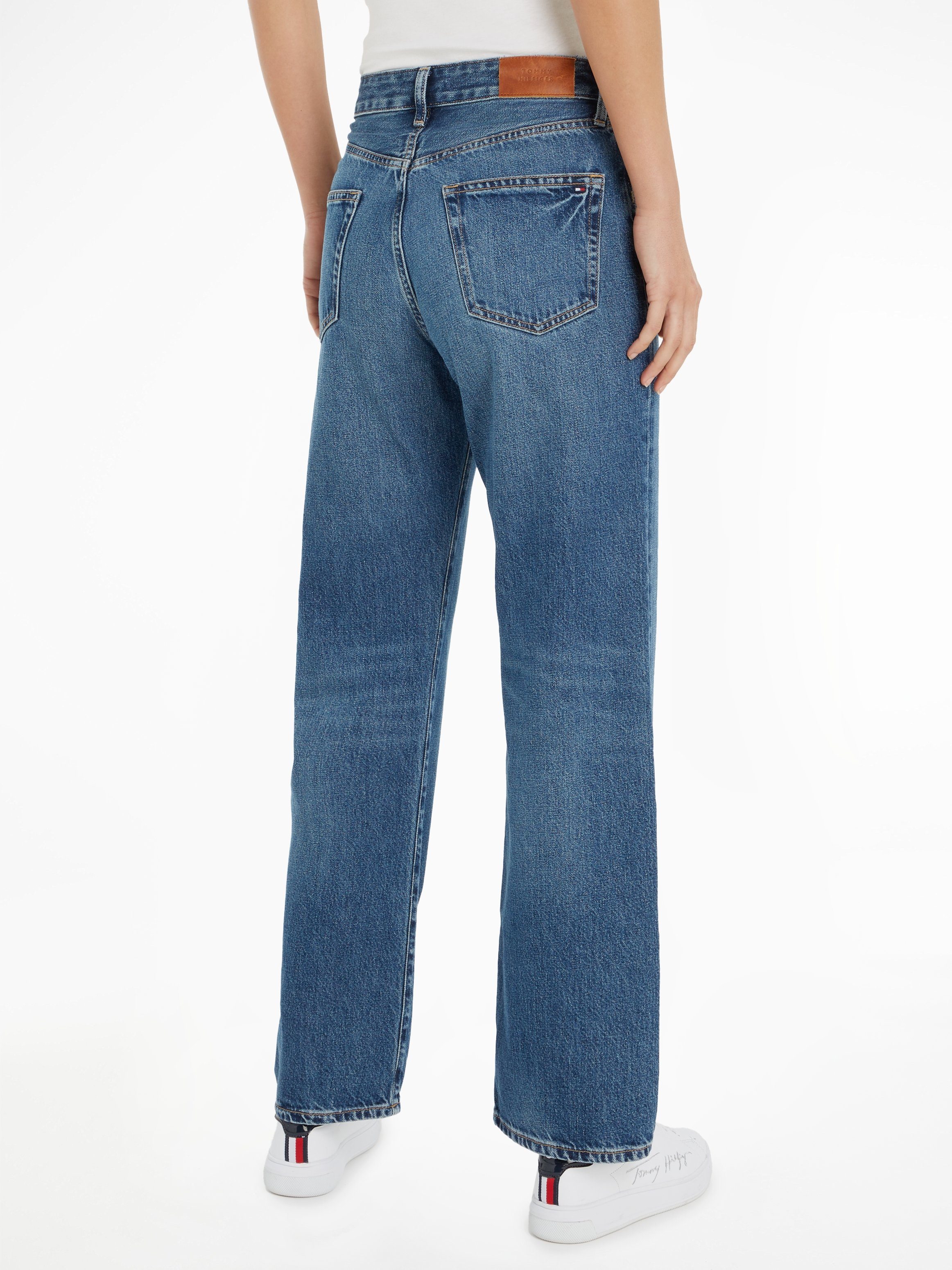 Tommy Hilfiger Straight jeans LOOSE STRAIGHT RW KLO met lederen logo patch