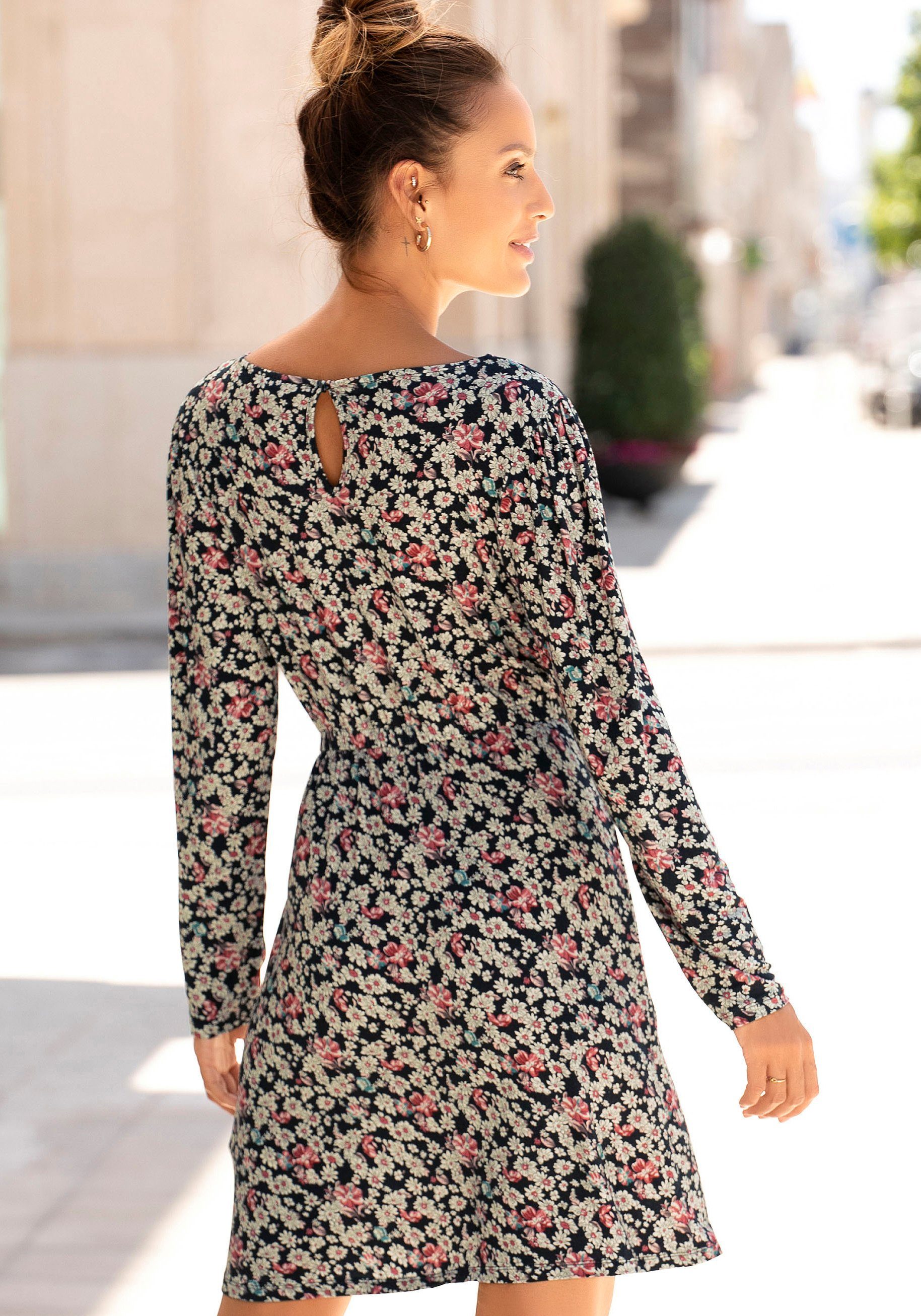 Lascana Jerseyjurk met bloemenprint en lange mouwen, mini jurk, zomerjurk