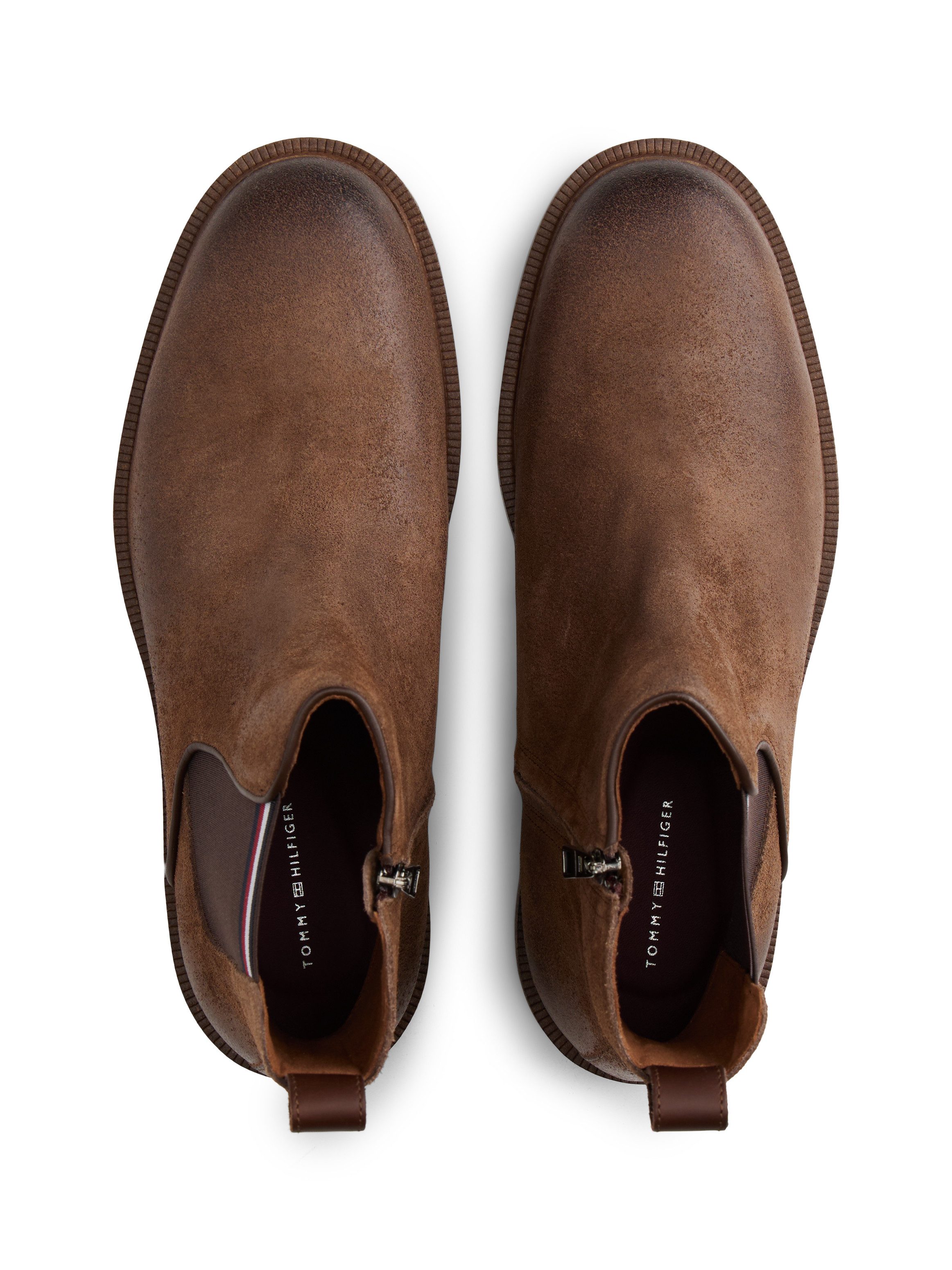 Tommy Hilfiger Chelsea-boots CLEATED HILFIGER SUEDE CHELSEA Blokhak, laarsje, zakelijke schoen in smalle vorm