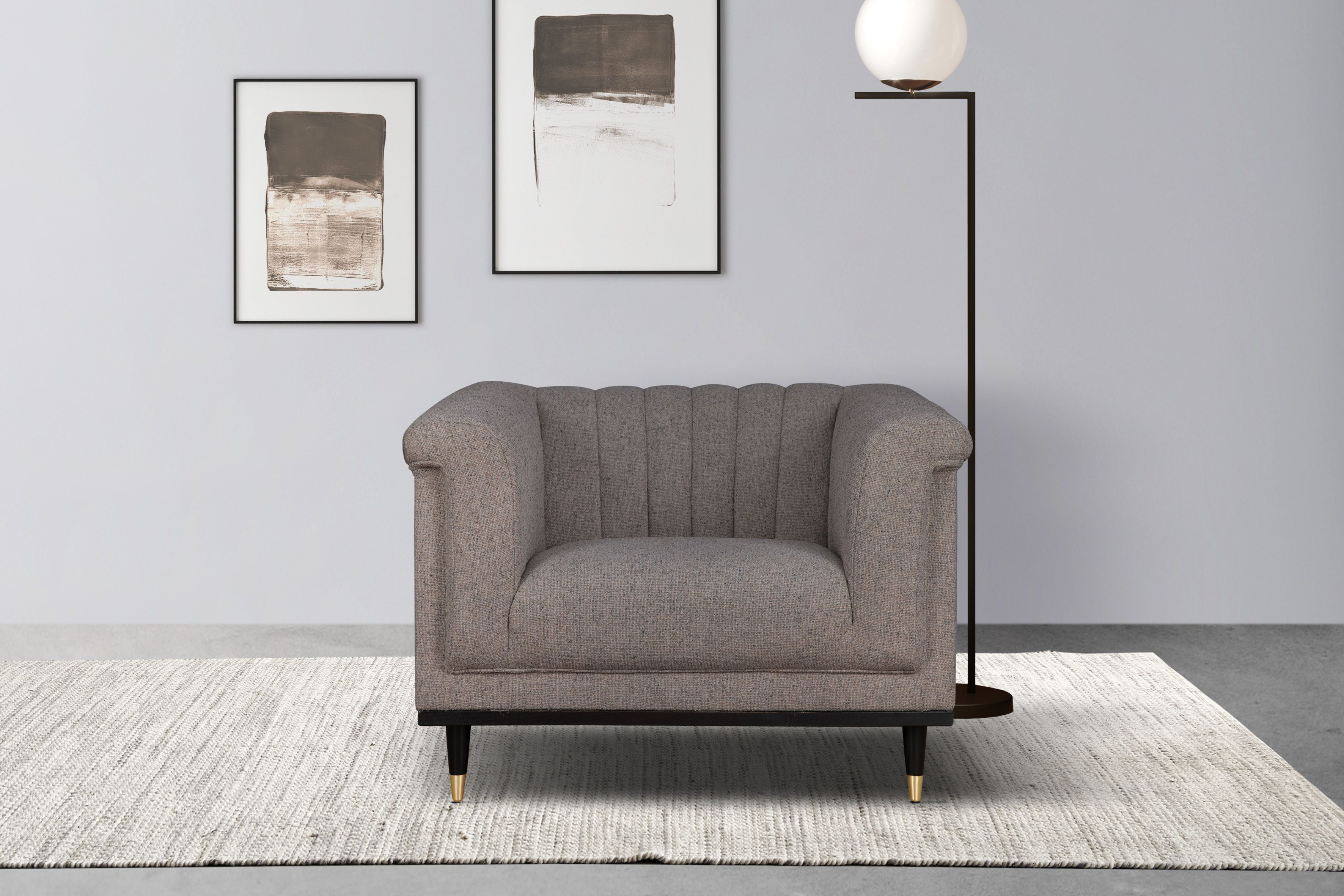 Guido Maria Kretschmer Home&Living Fauteuil Chamby met houten rand onder en stiksels bij de leuning fauteuils bruin