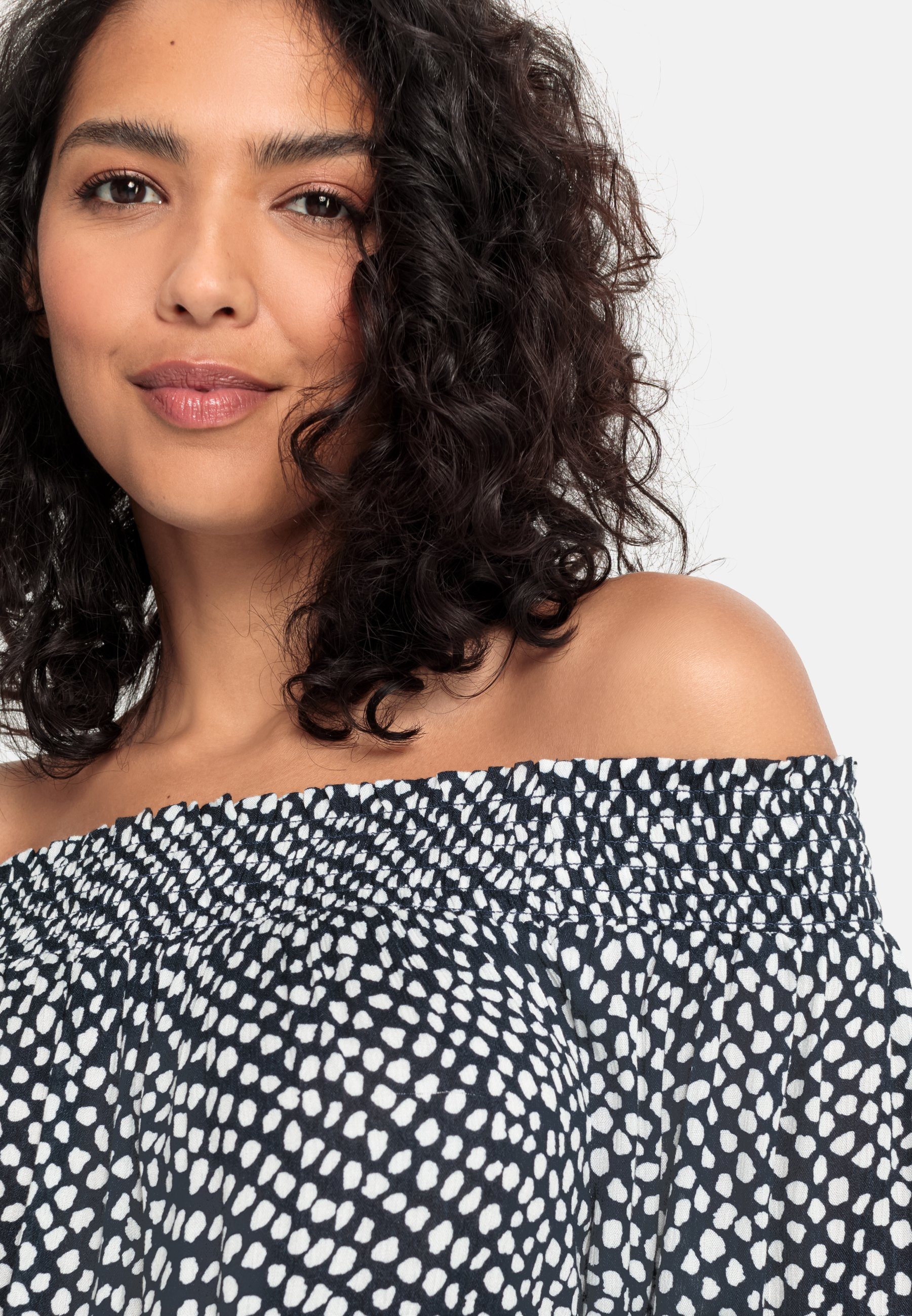 Lascana Blouse met carmenhals in een lichte gekreukte crinkle look, damesblouse, off-the-shoulder