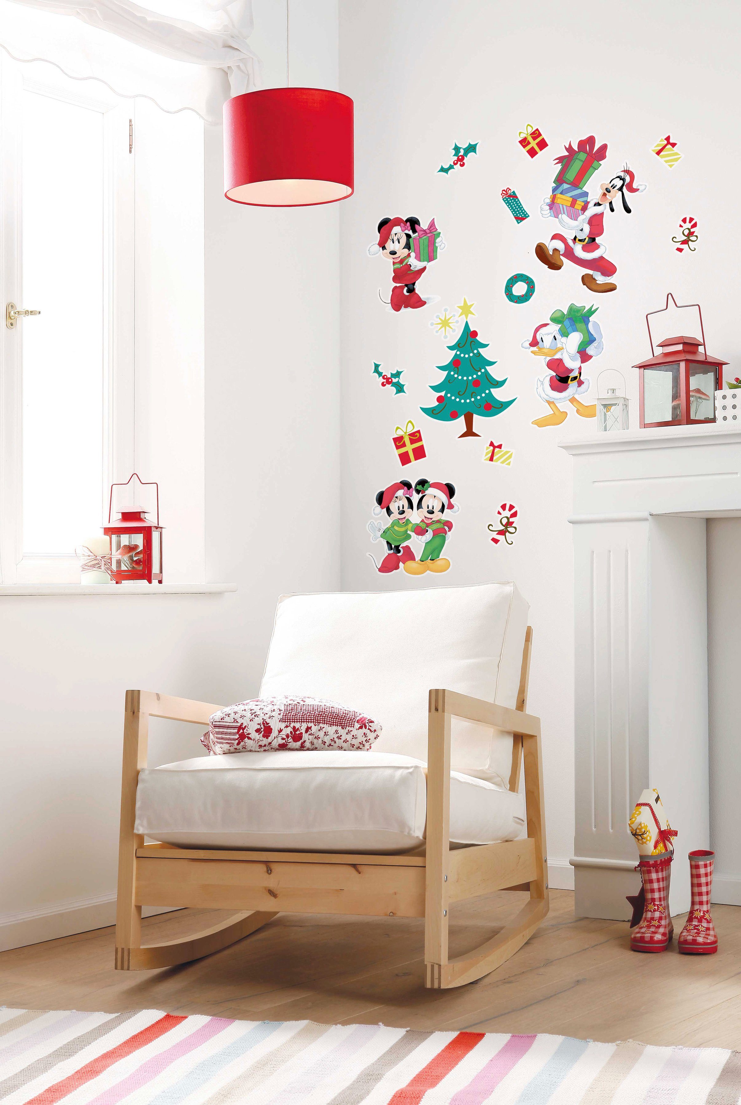 Komar Wandfolie Mickey Christmas Presents - afm. 50 x 70 cm (1 stuk)