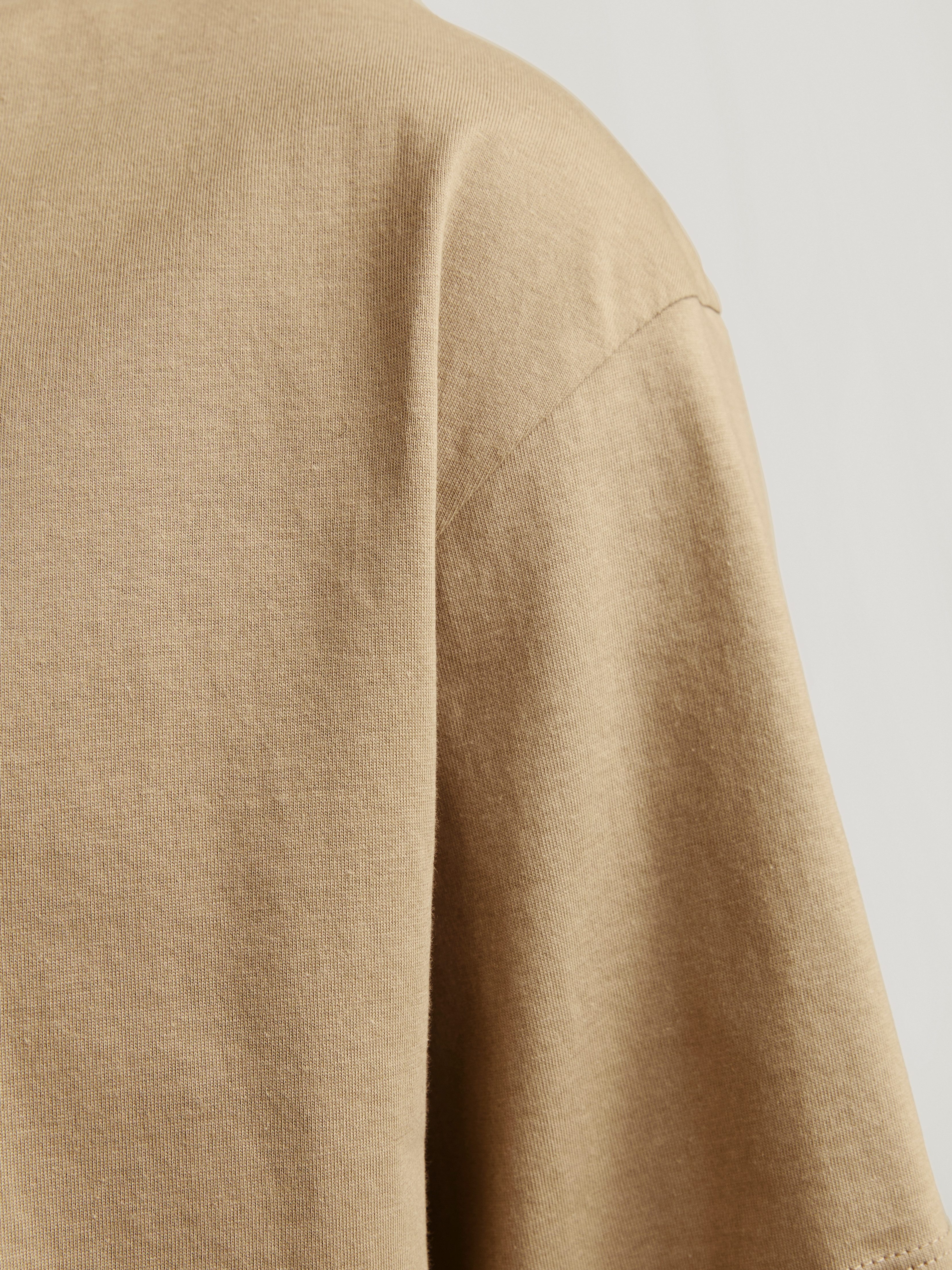 Jack & Jones Oversized shirt JJEBRADLEY TEE SS O-NECK NOOS