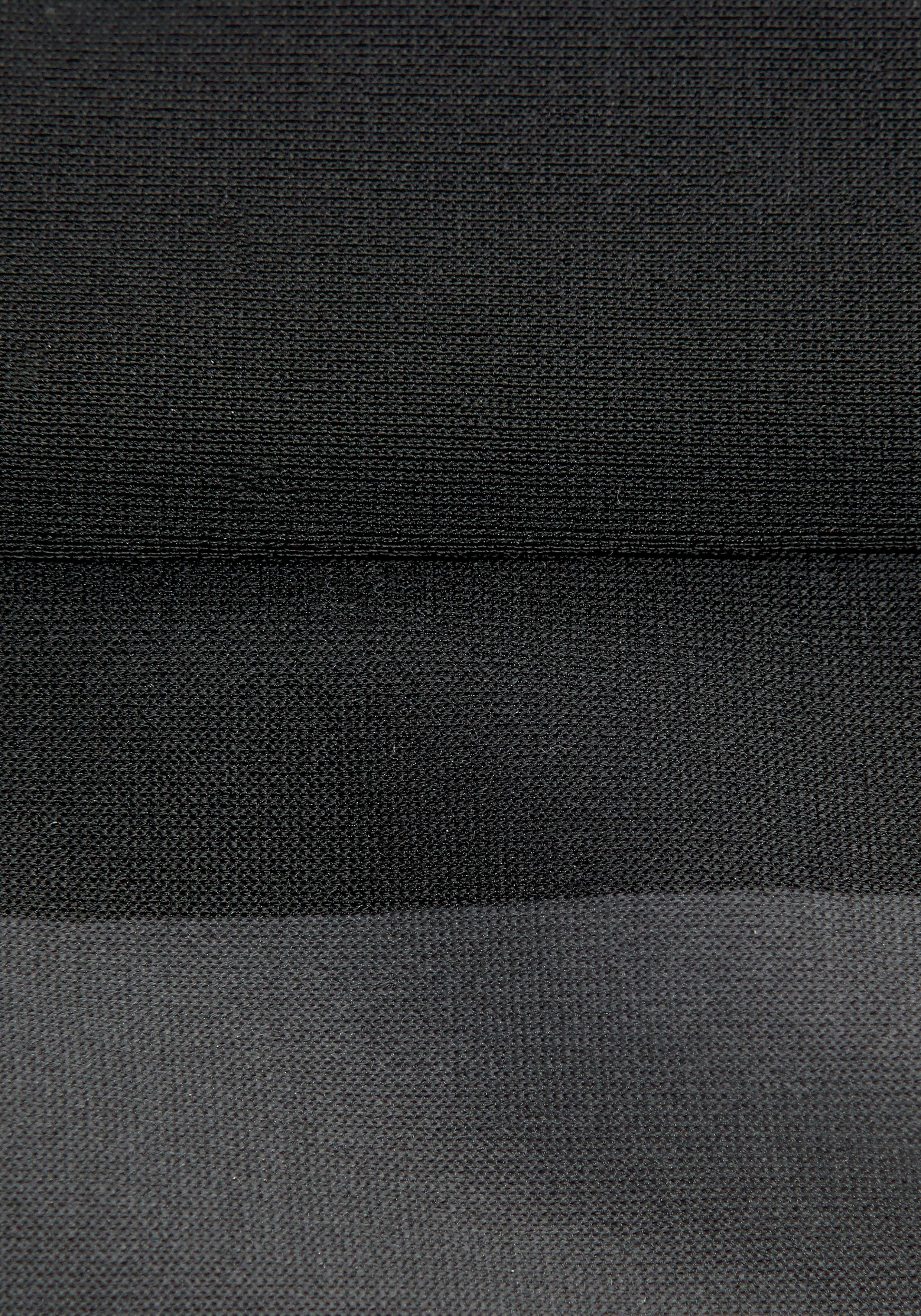 Bench. Bandeaubikini met grote logoprint