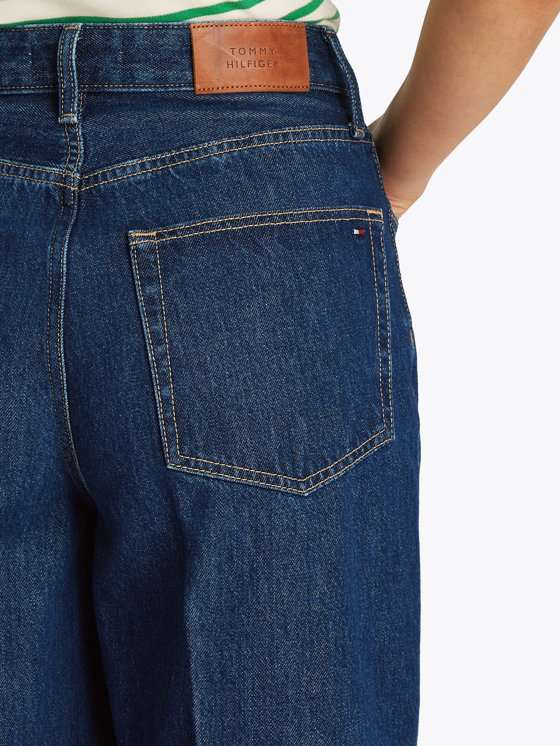Tommy Hilfiger Wijde jeans WIDE LEG HW LOU met logo-badge, met nagels, met persplooien