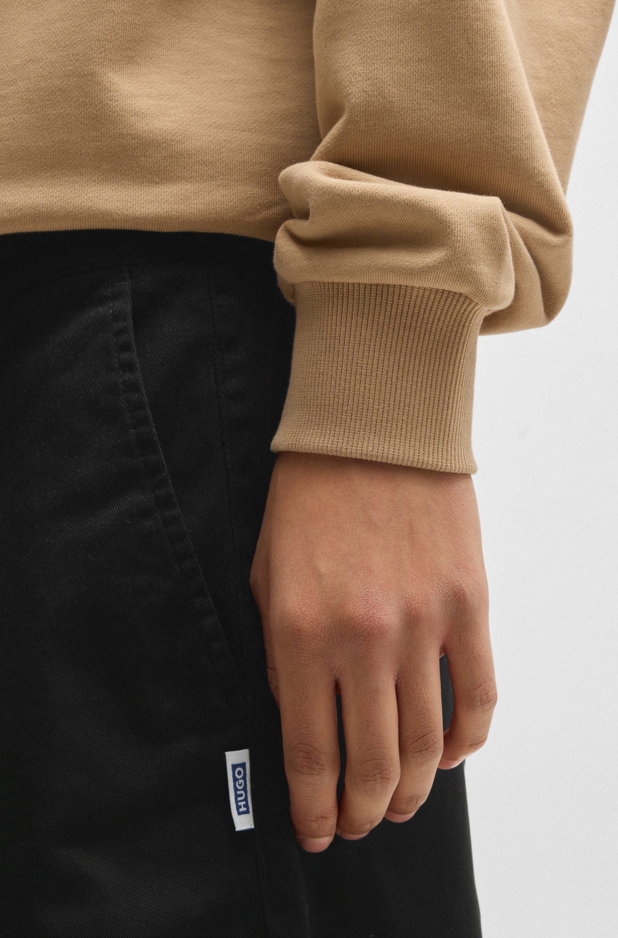 HUGO Blue Short Dante met vlaglabel