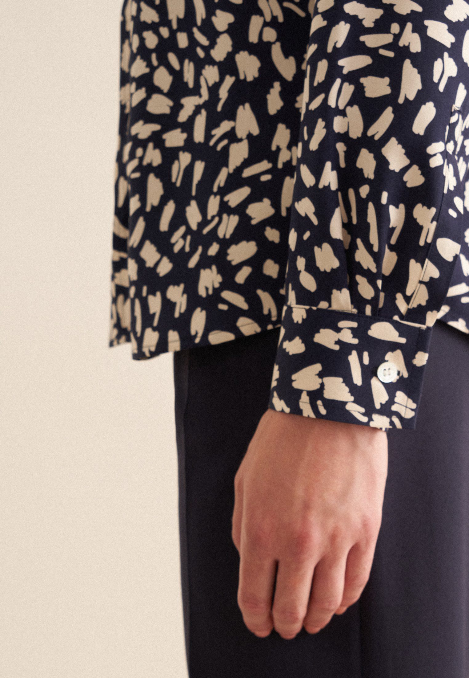 seidensticker Overhemdblouse Zwarte roos