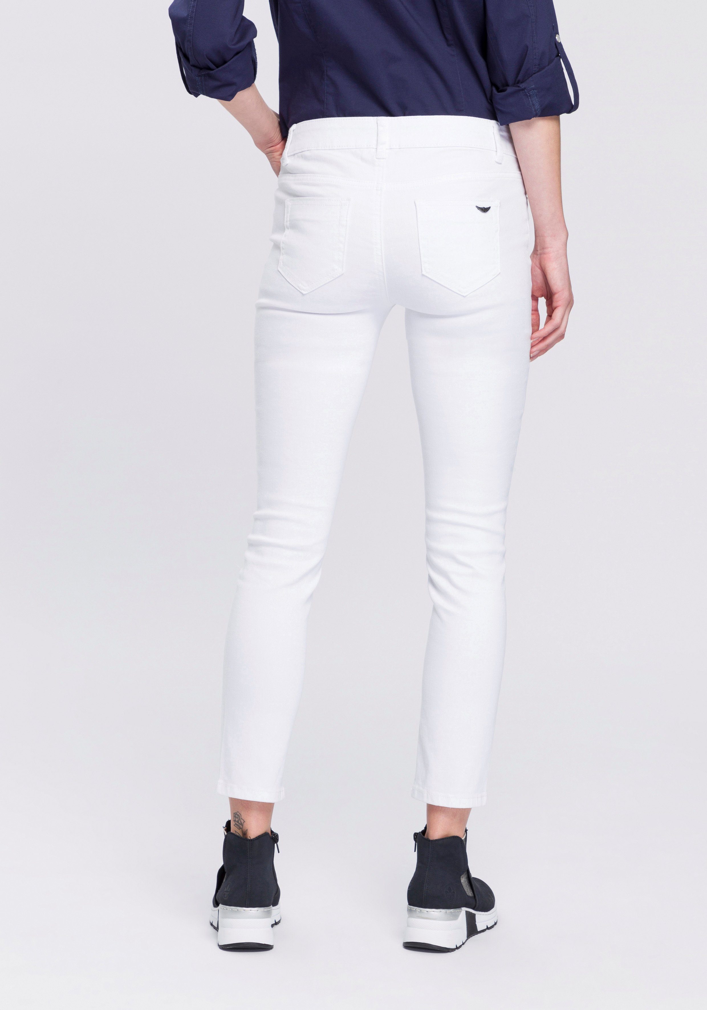 Arizona 7/8 jeans Met geren extra-strakke snit, used-look-wassing, lage taille