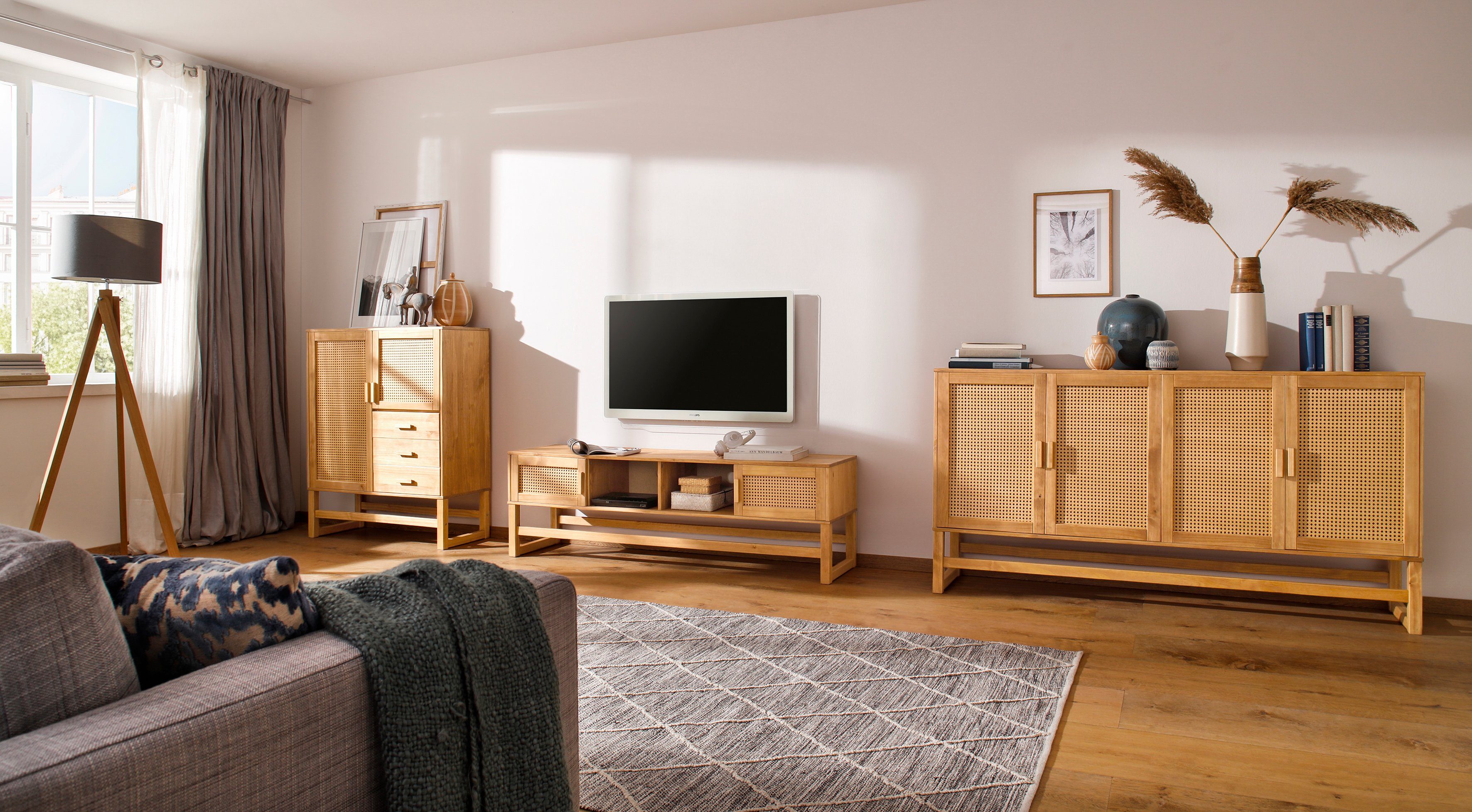 Home affaire Highboard Linz Opbergkast met rotan vlechtwerk op de deurfronten, massief hout