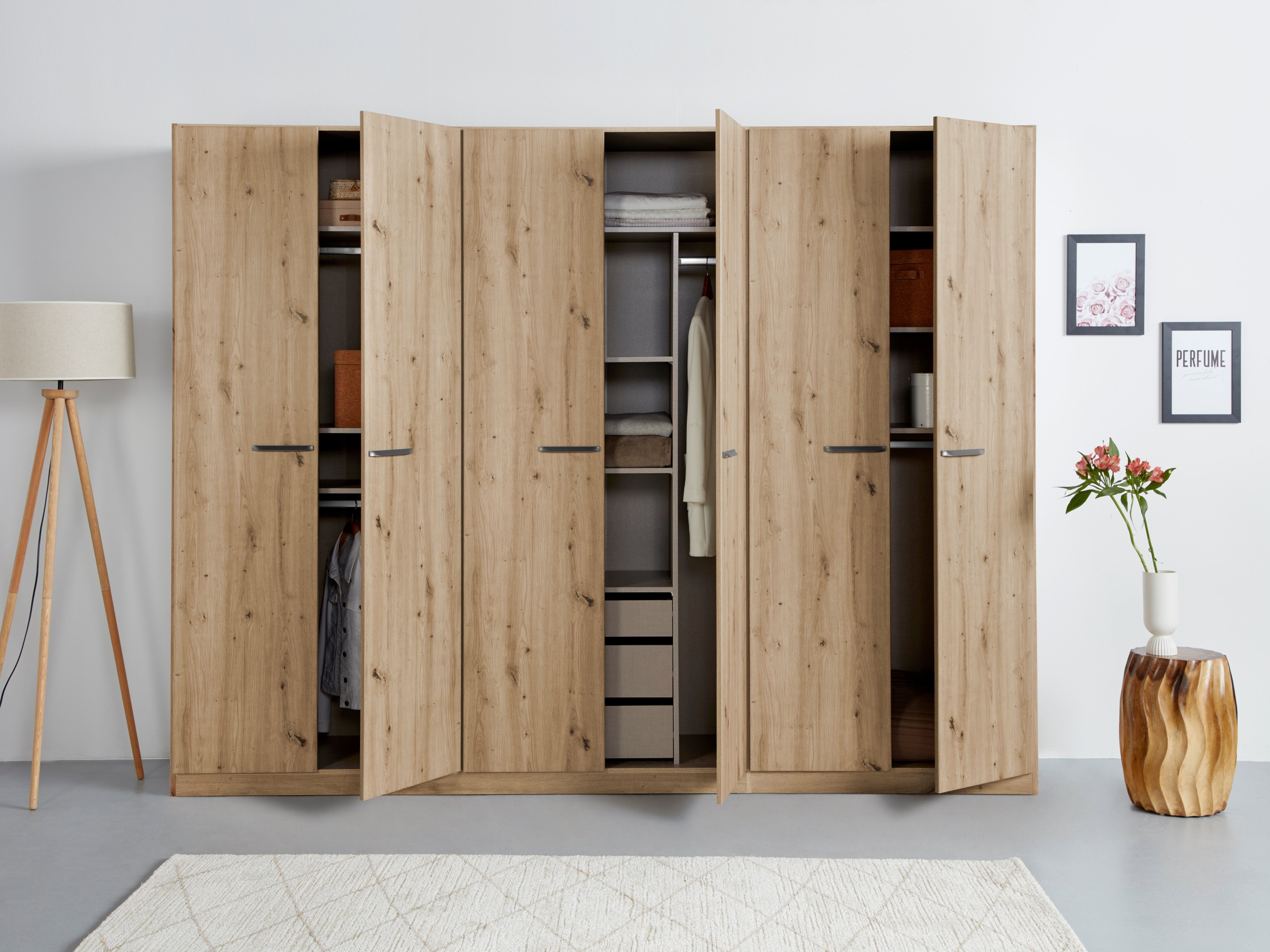 rauch Draaideurkast Kledingkast kast garderobe TOPSELLER OTELI incl. binnenindeling met 3 binnenlades extra planken optioneel met spiegel made in germany