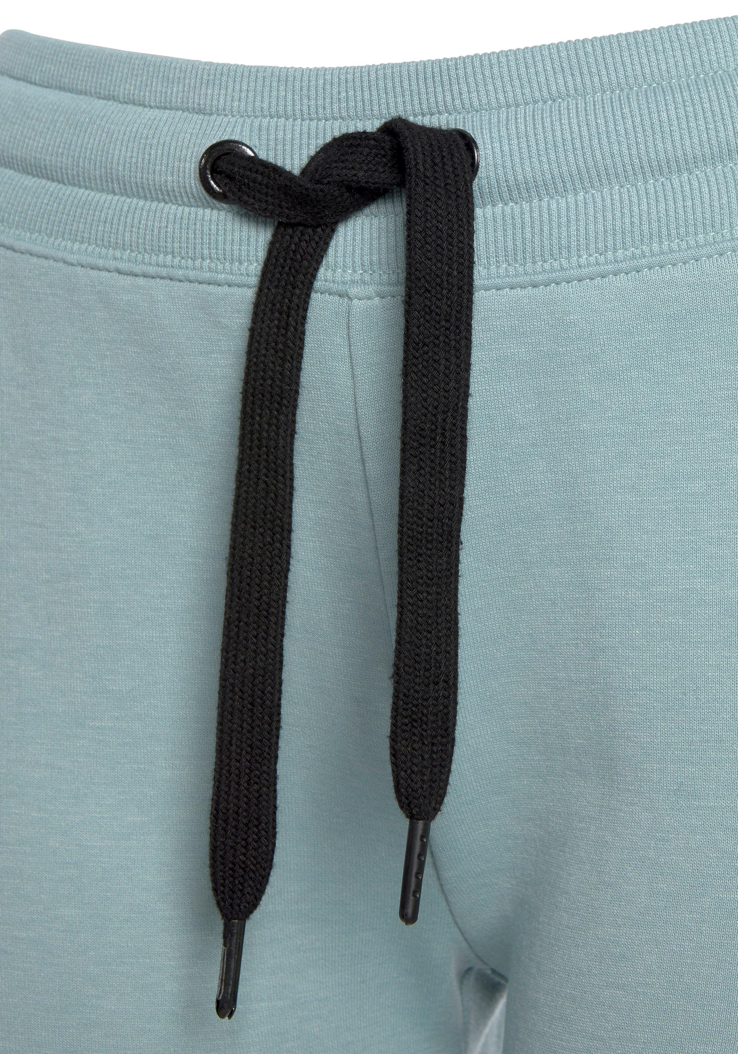 Bench. Loungewear Relaxshorts met zijstrepen, loungewear