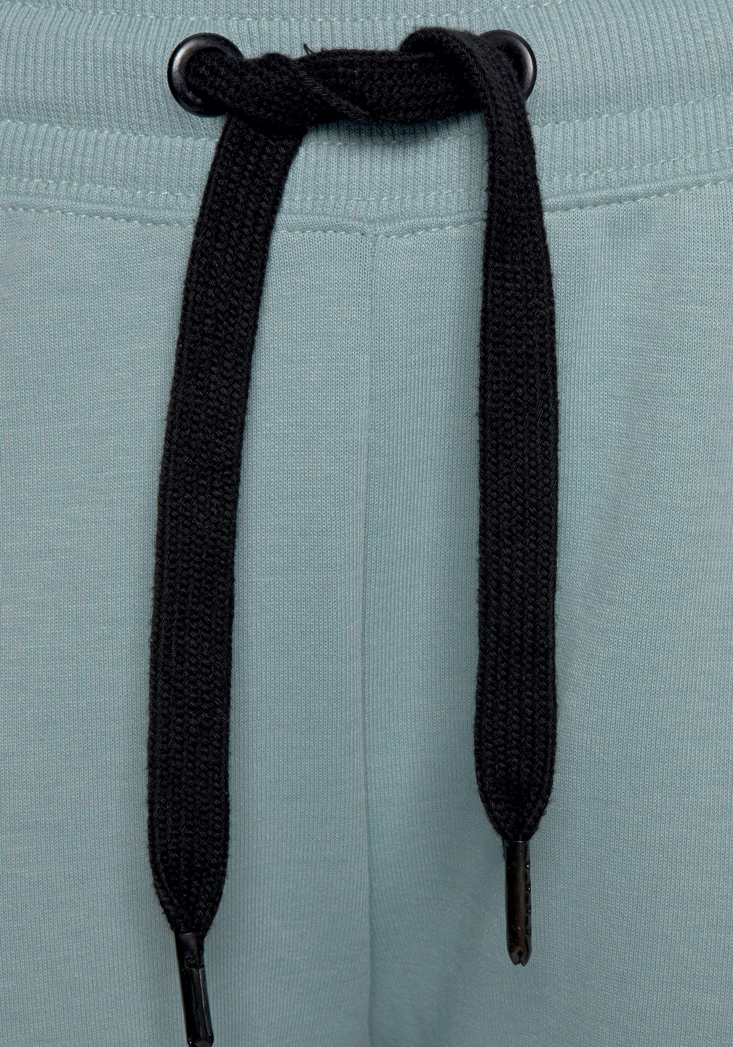 Bench. Loungewear Loungebroek met zijstrepen en rechte pijpen, loungepak