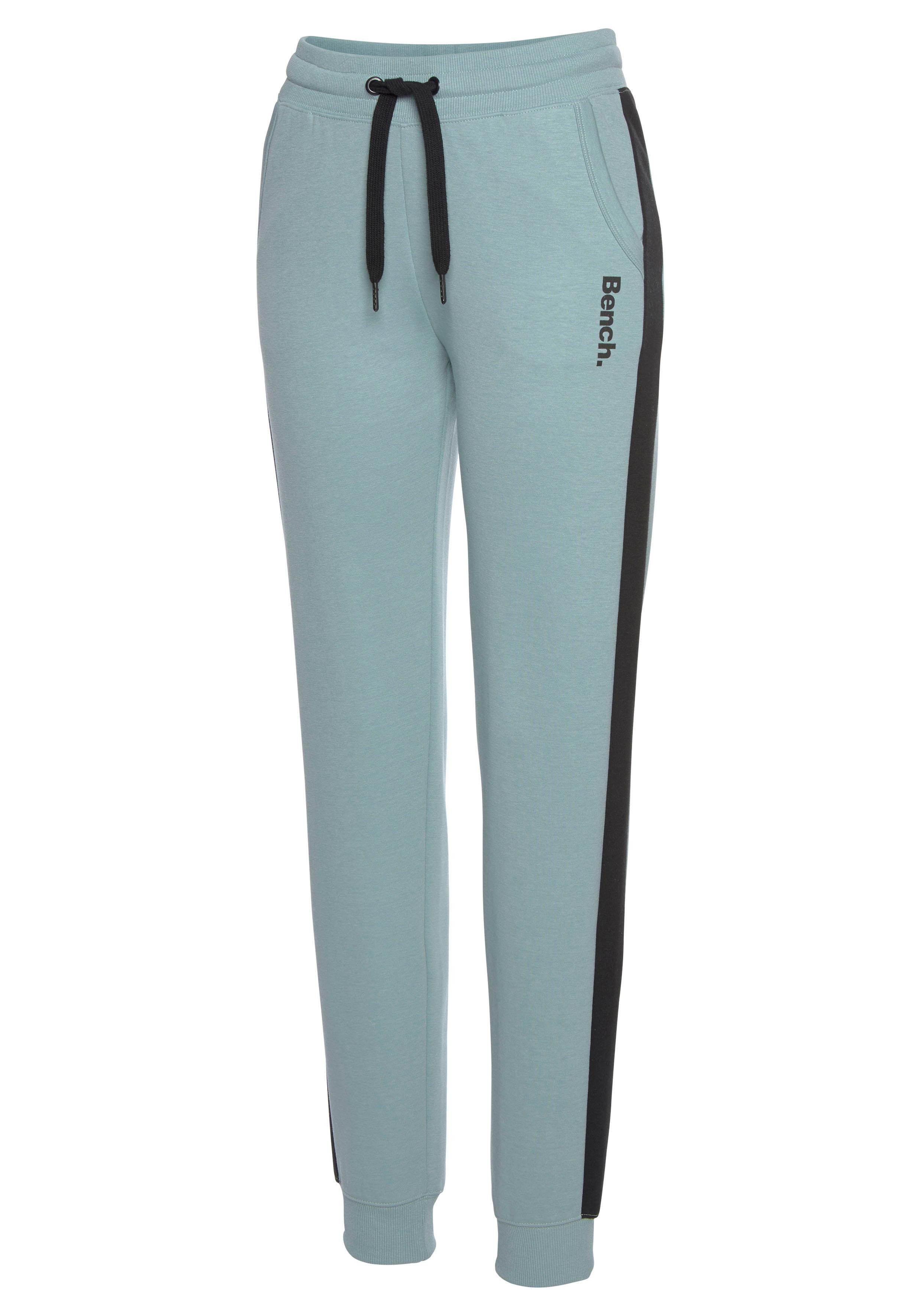 Bench. Loungewear Sweatbroek met zijstrepen en smalle pijpen, loungepak