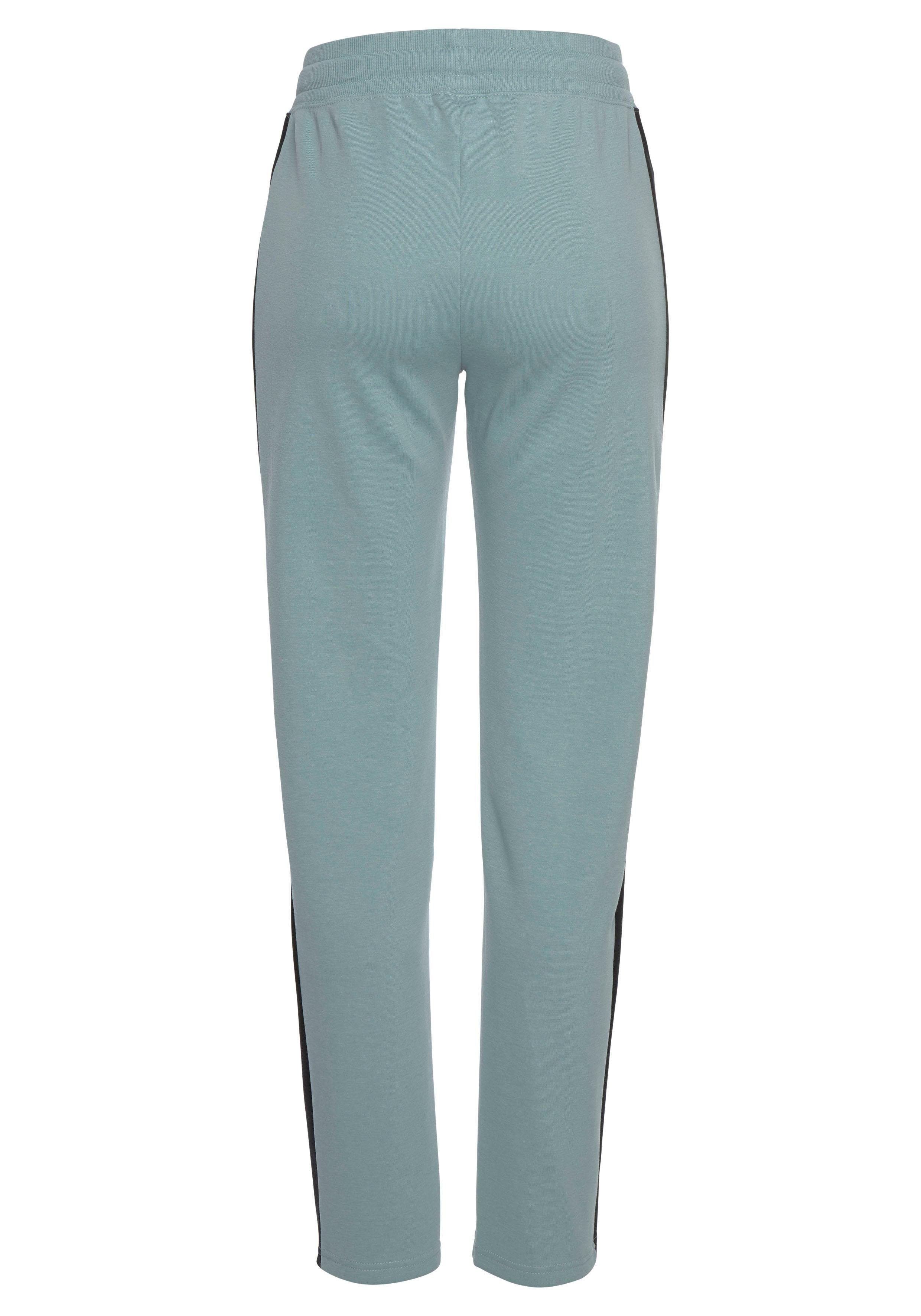 Bench. Loungewear Loungebroek met zijstrepen en rechte pijpen, loungepak
