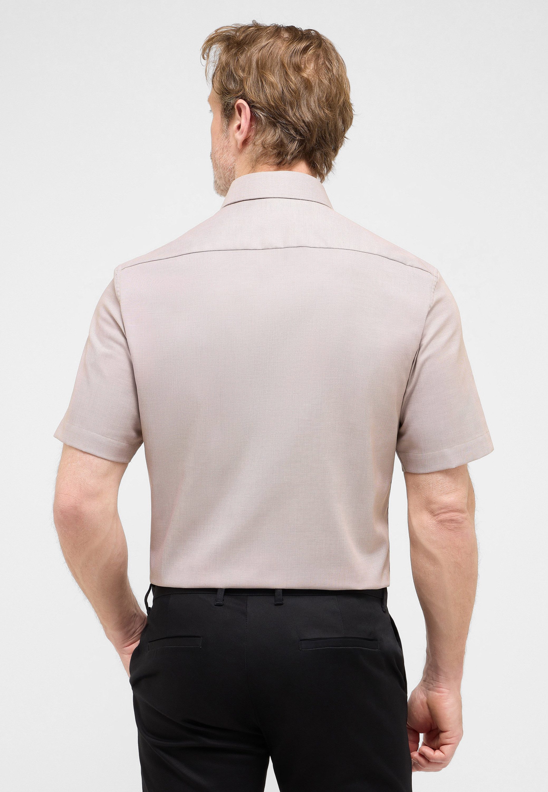 Eterna Overhemd met korte mouwen MODERN FIT NON IRON (strijkvrij)