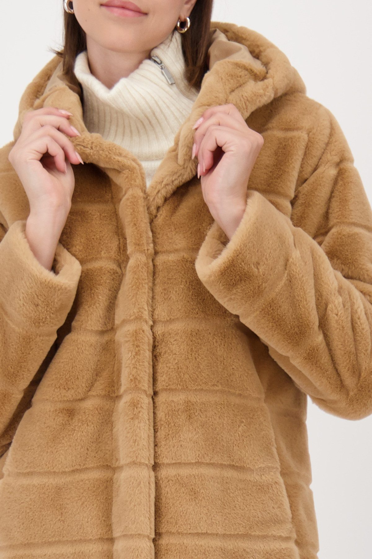 Monari Lange jas van imitatiebont Regular fit met ronde hals en capuchon