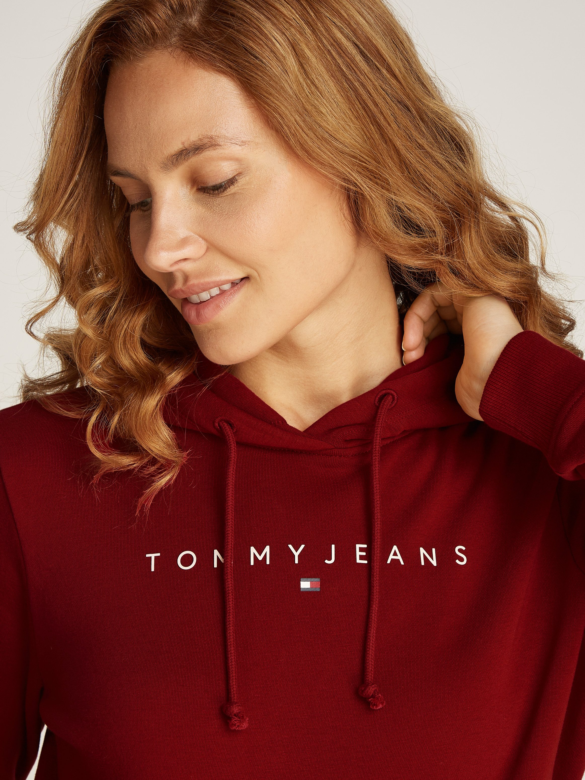 TOMMY JEANS Hoodie TJW REG LINEAR HOODIE met een logo-opschrift
