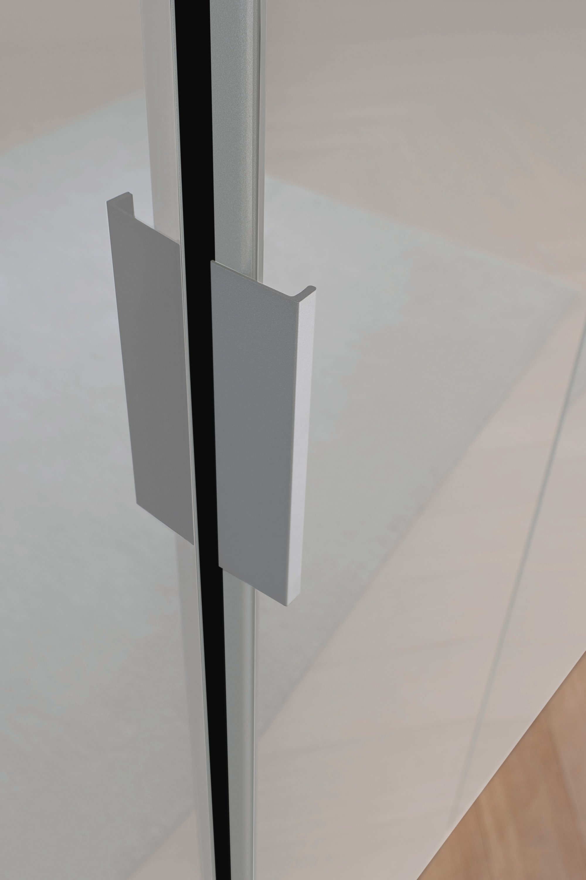 rauch Draaideurkast Kledingkast kast garderobe KOLUNA met hoogwaardige glasfront