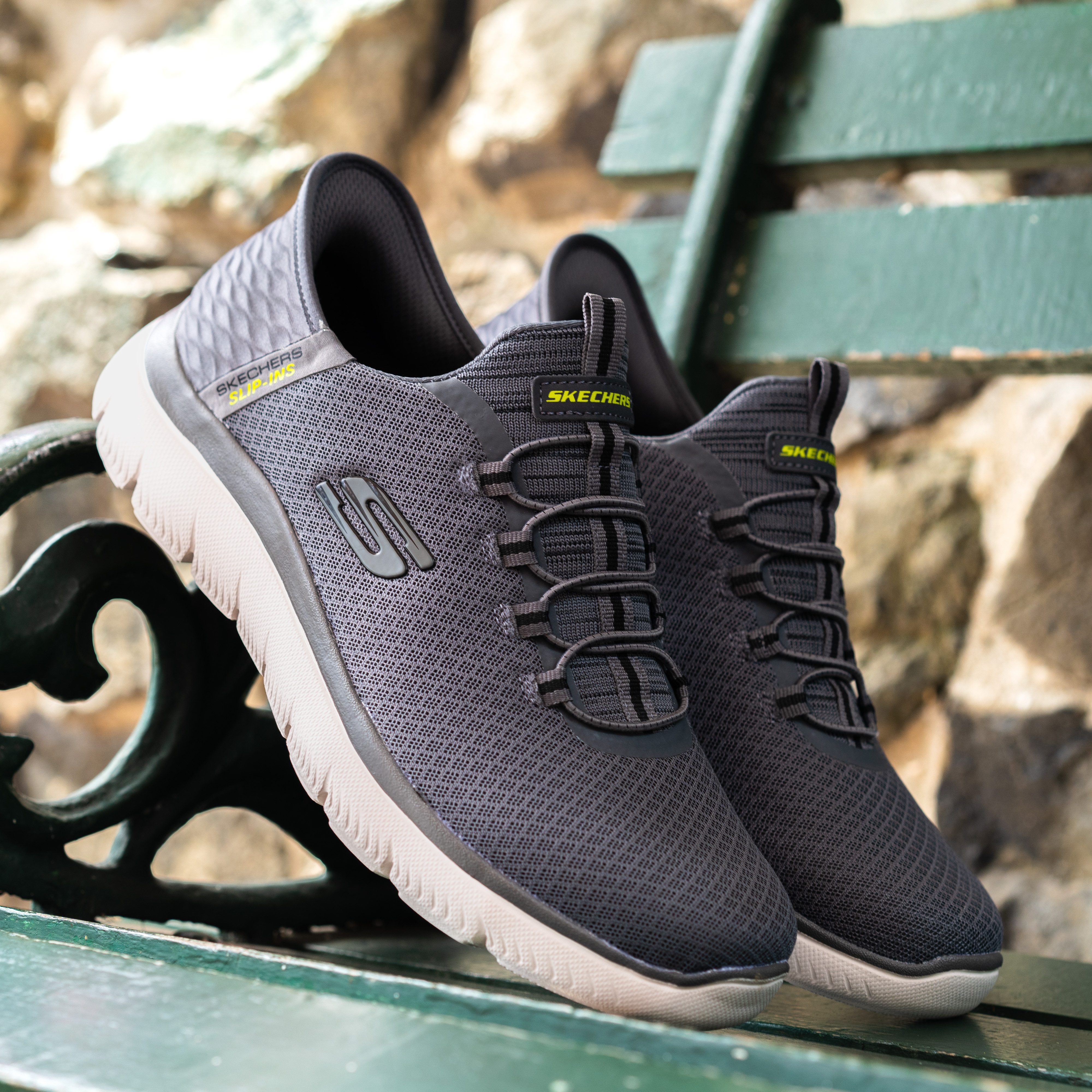 Skechers Slip-on sneakers SUMMITS-HIGH RANGE vrijetijdsschoen met slip-in hiel voor een gemakkelijke instap