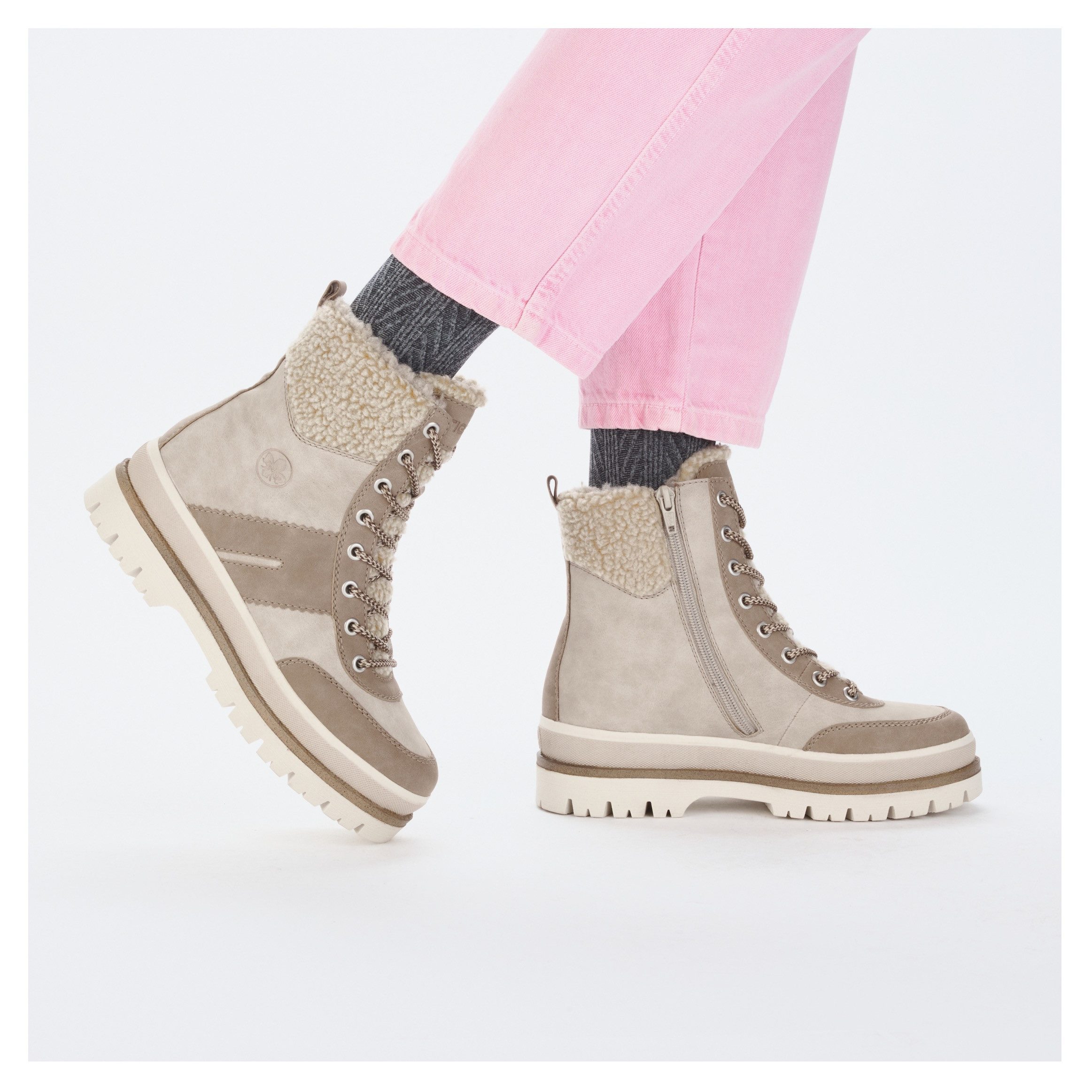 Rieker Winterlaarsjes Plateauzolen, winterlaarzen, veterboots met binnenritssluiting