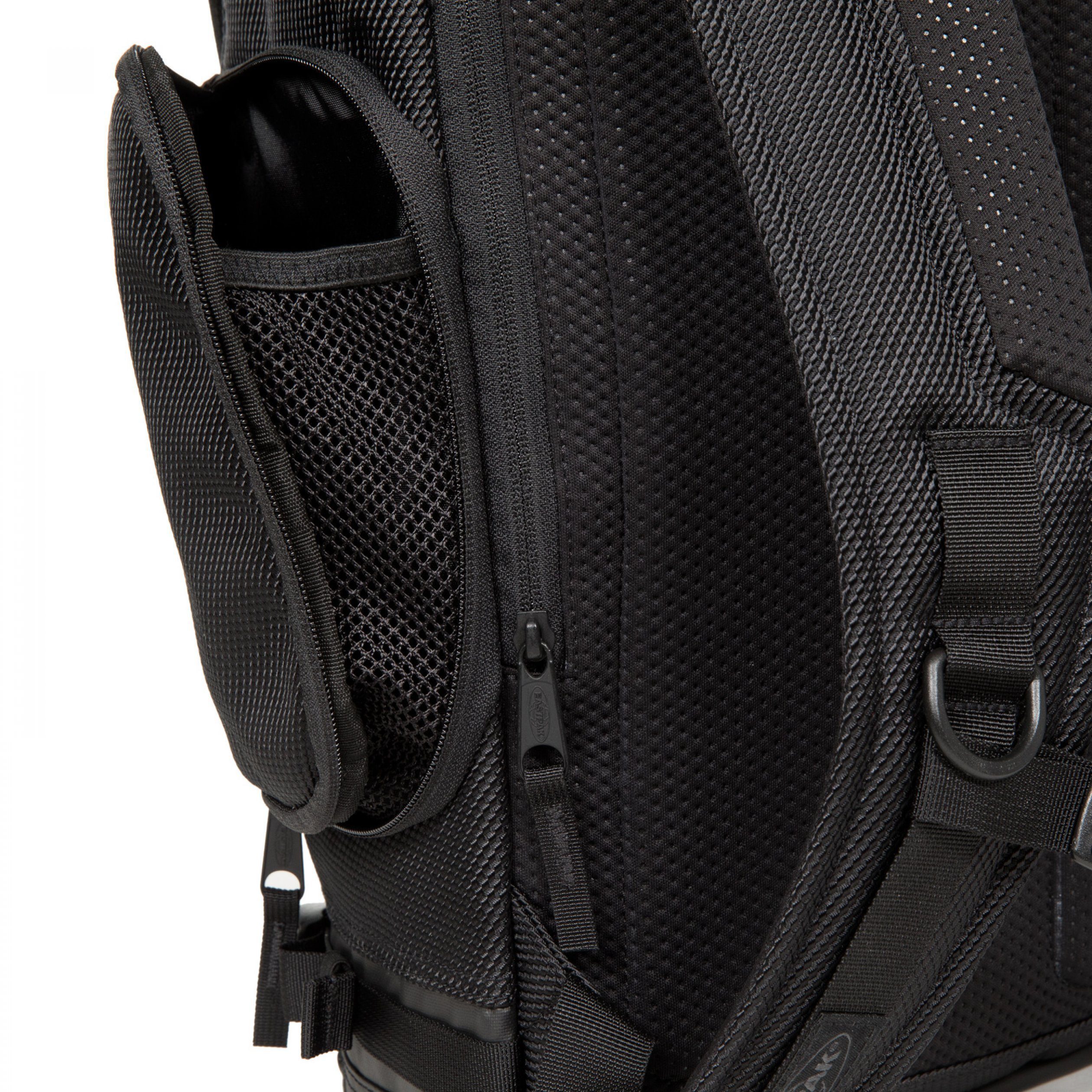 Eastpak Vrijetijdsrugzak TECUM top bevat gerecycled materiaal (global recycled standard)