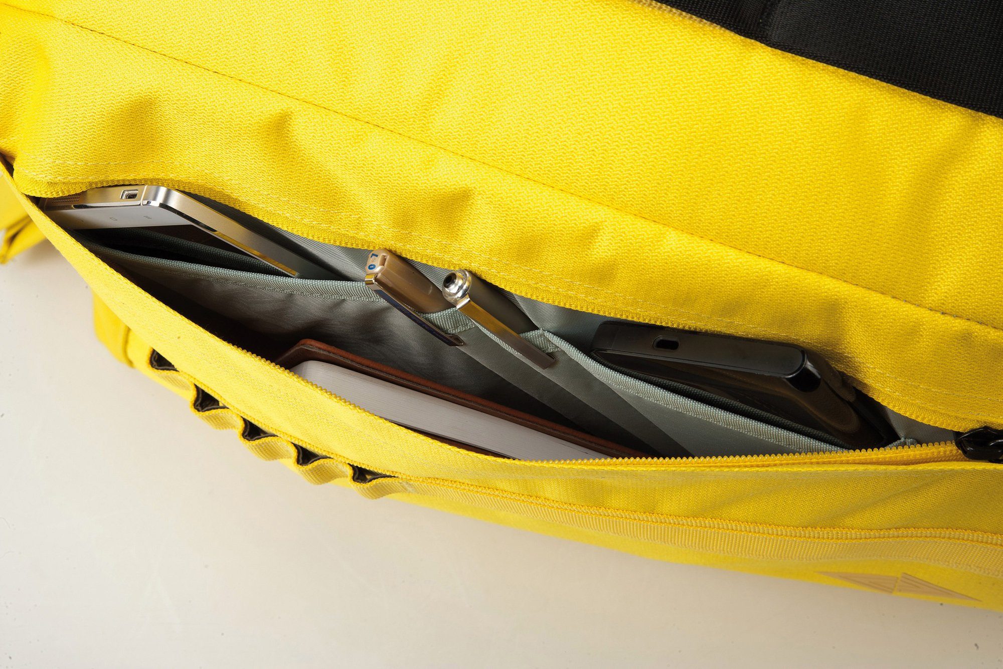 NITRO Vrijetijdsrugzak Scrambler met laptopvak, voor dagelijks gebruik, werk, school & reizen met roll-top