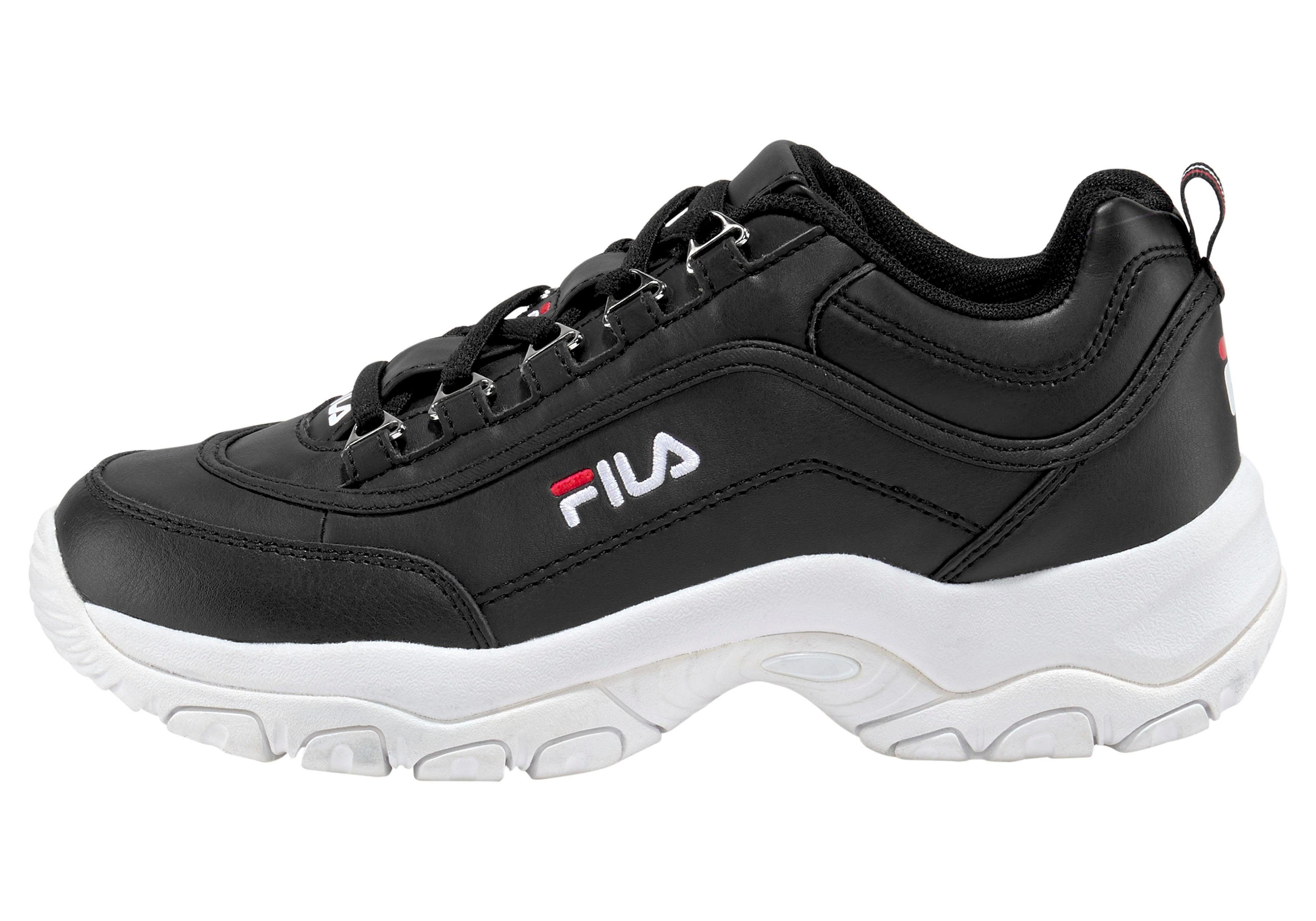 fila strada sneakers