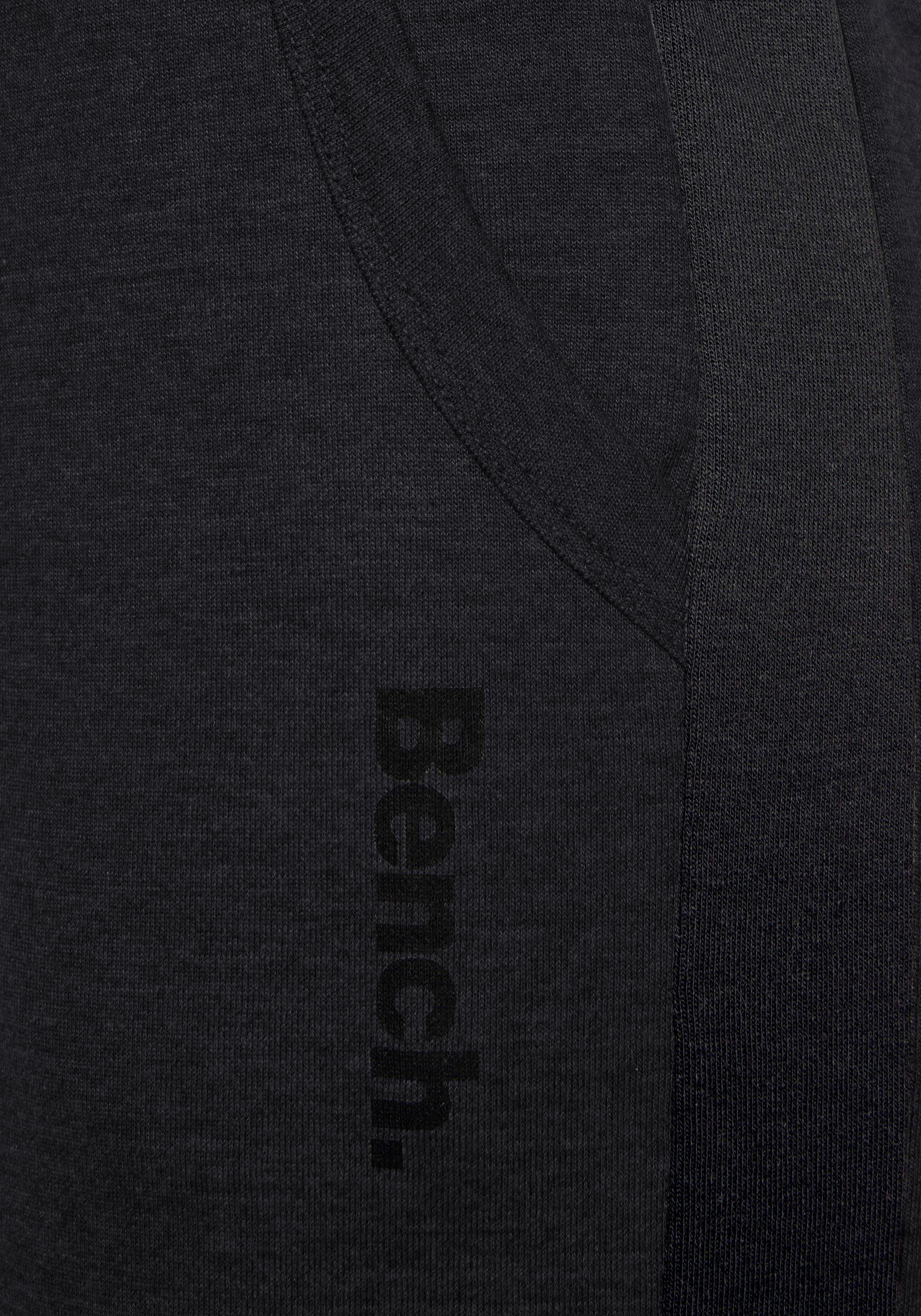 Bench. Loungewear Sweatbroek met zijstrepen en smalle pijpen, loungepak