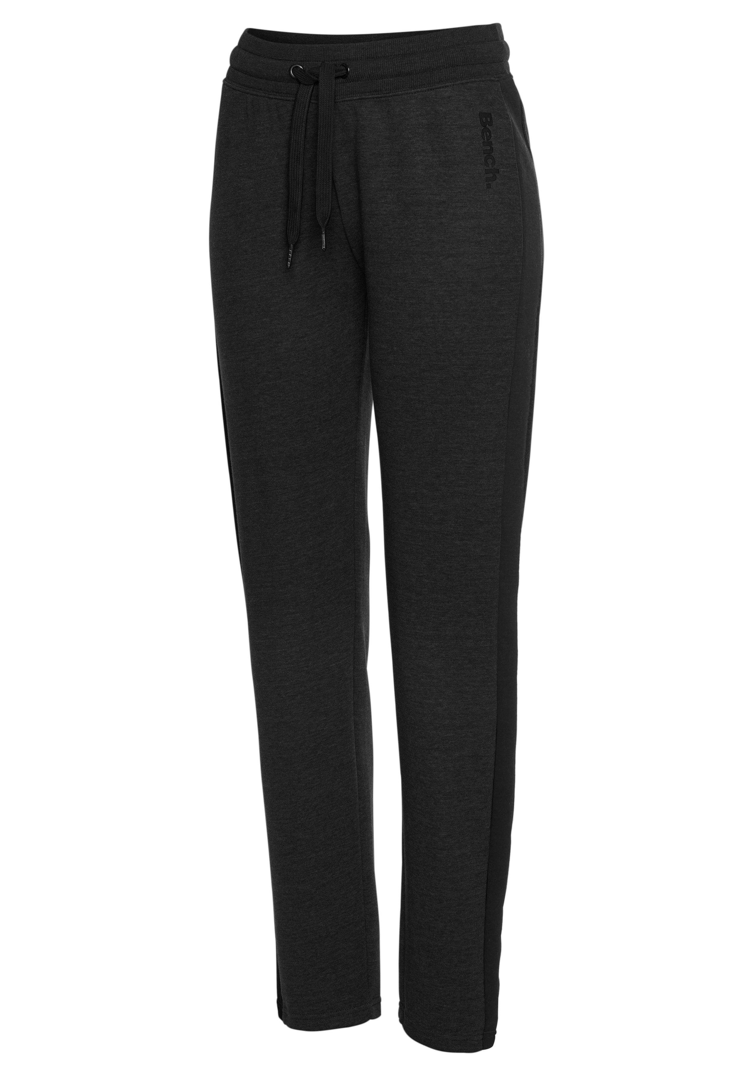 Bench. Loungewear Loungebroek met zijstrepen en rechte pijp, loungewear