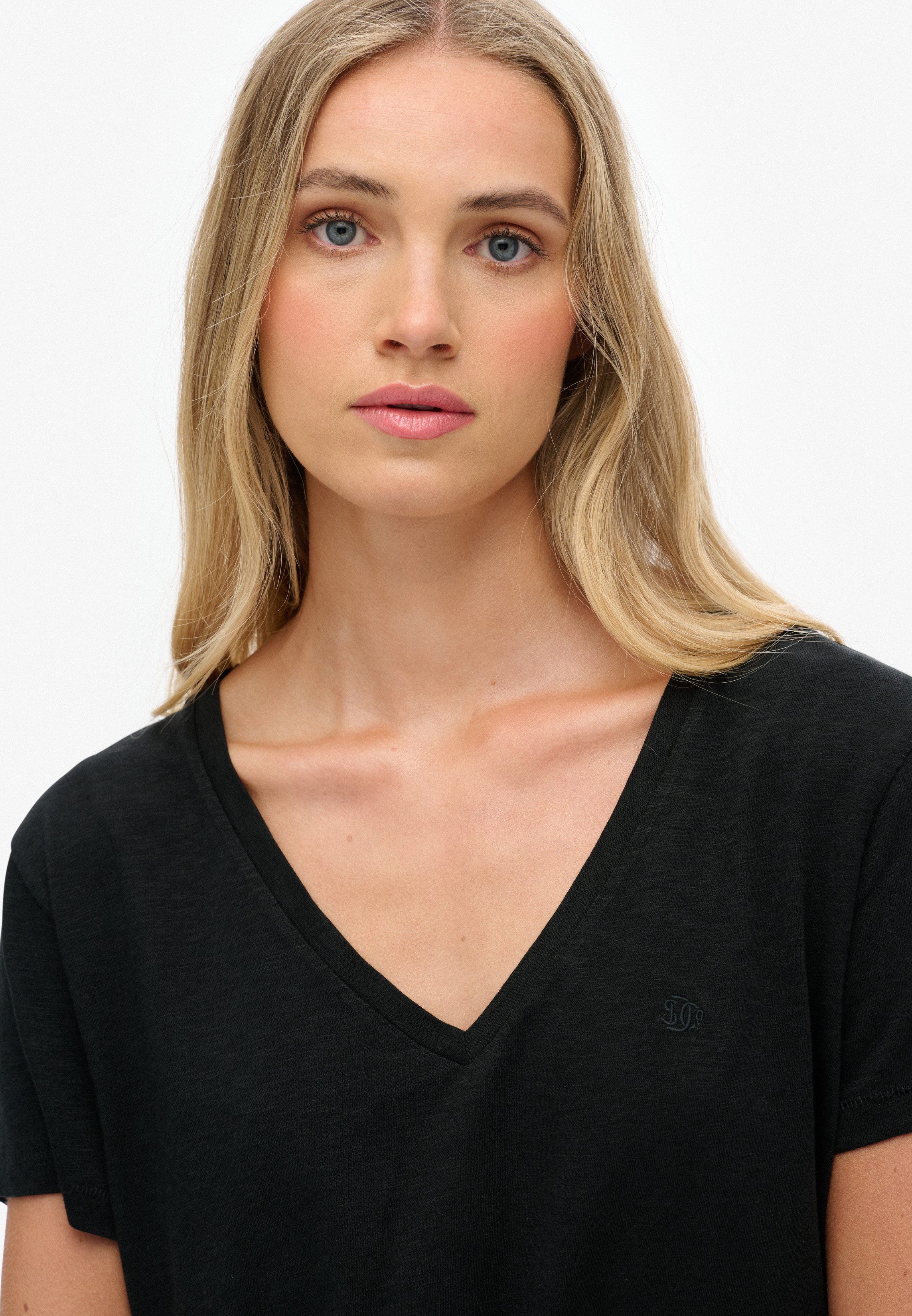 Superdry T-shirt STUDIOS SLUB EMB VEE TEE