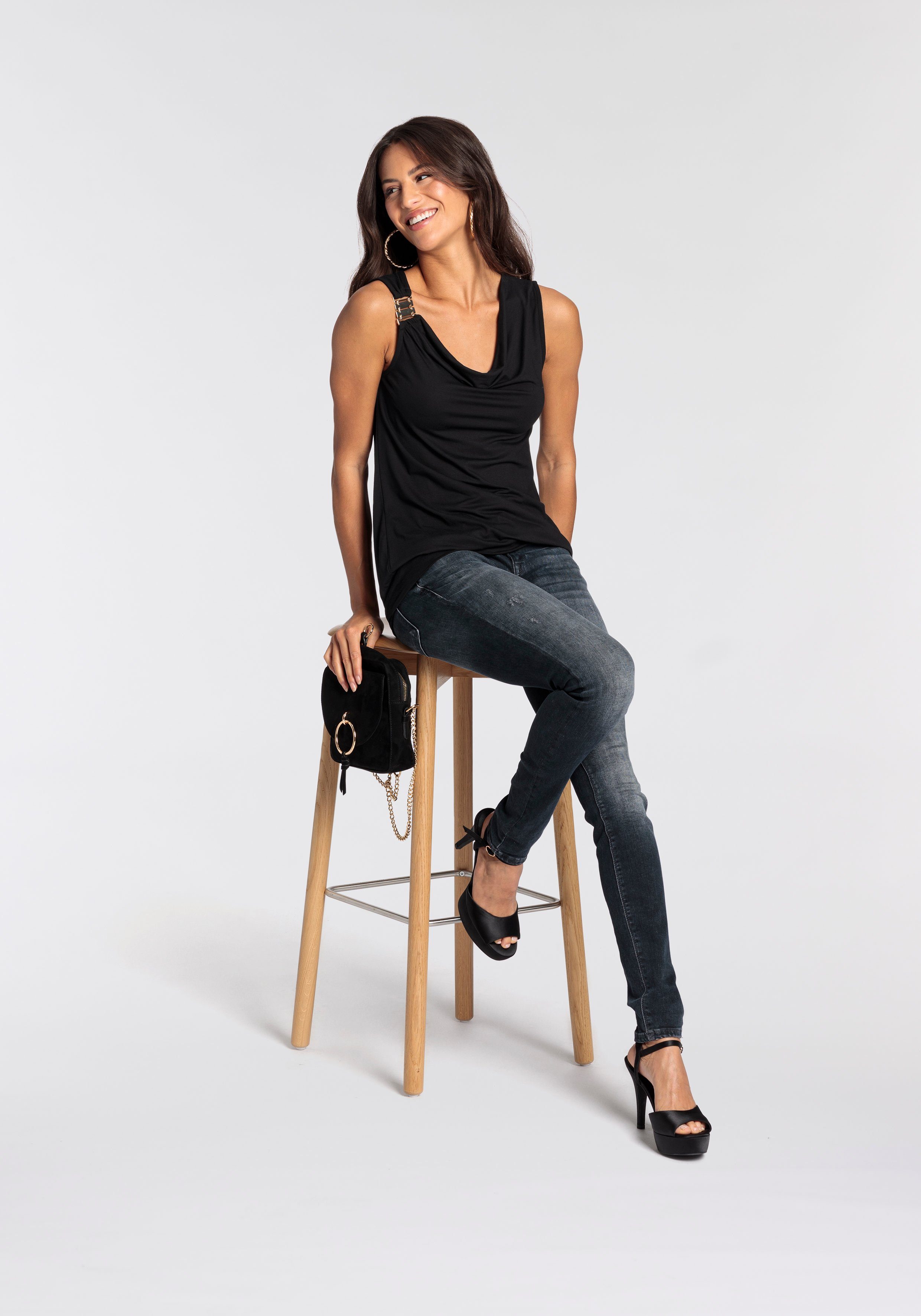 Melrose Shirttop met goudkleurige gesp