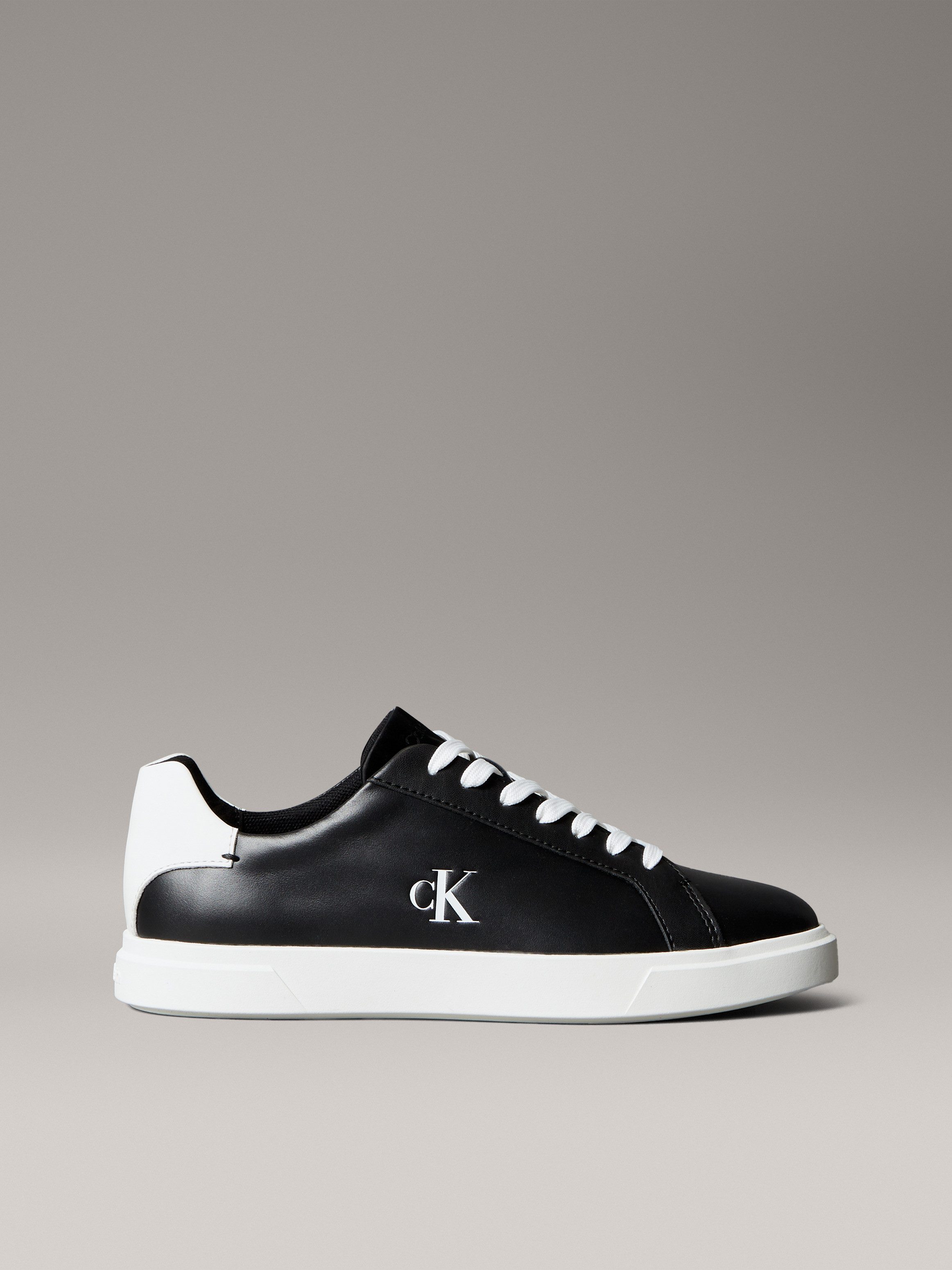 Calvin Klein Sneakers