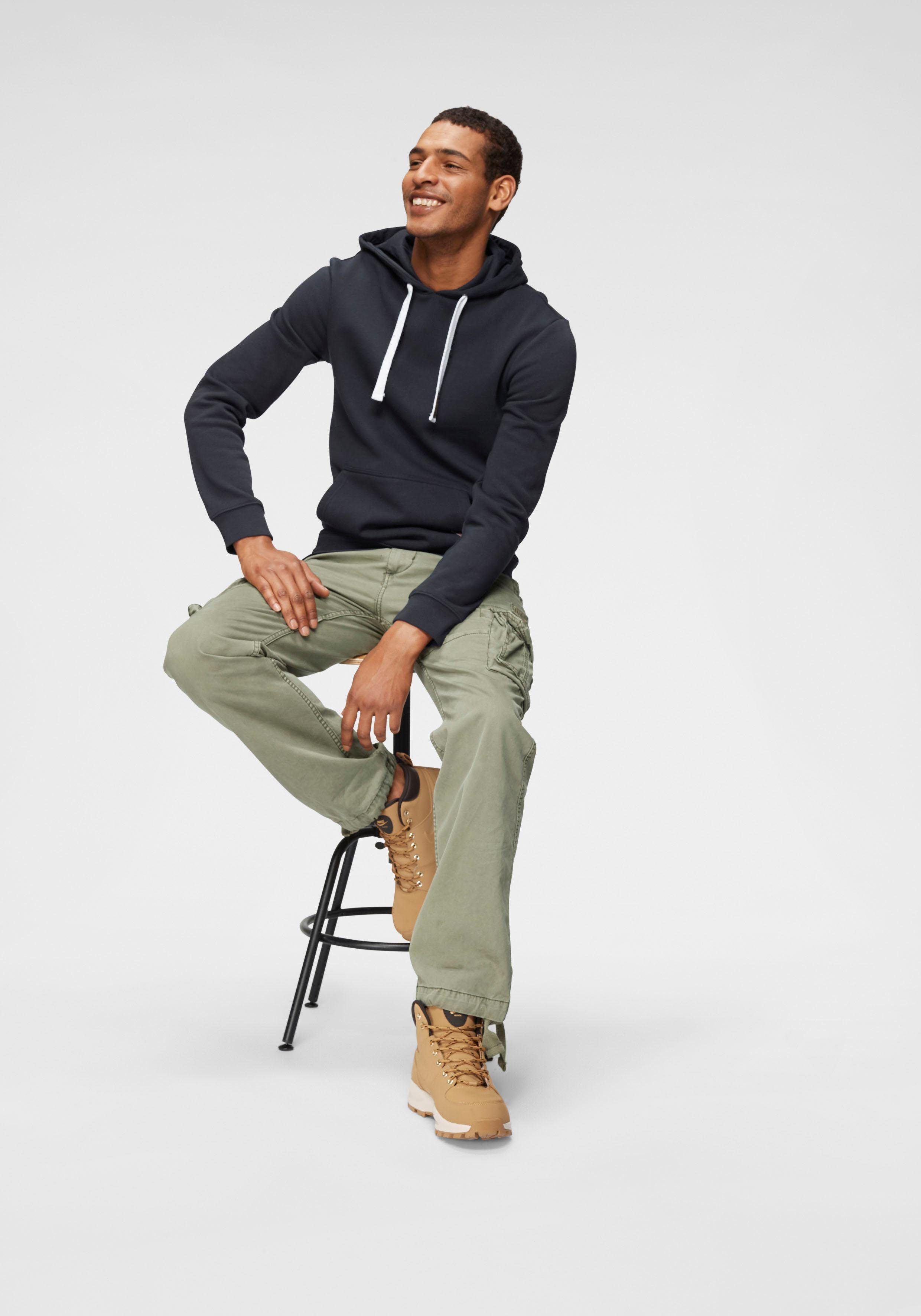 Alpha Industries Cargobroek Jet pant met zijcargozakken en koord aan de beenafsluiting
