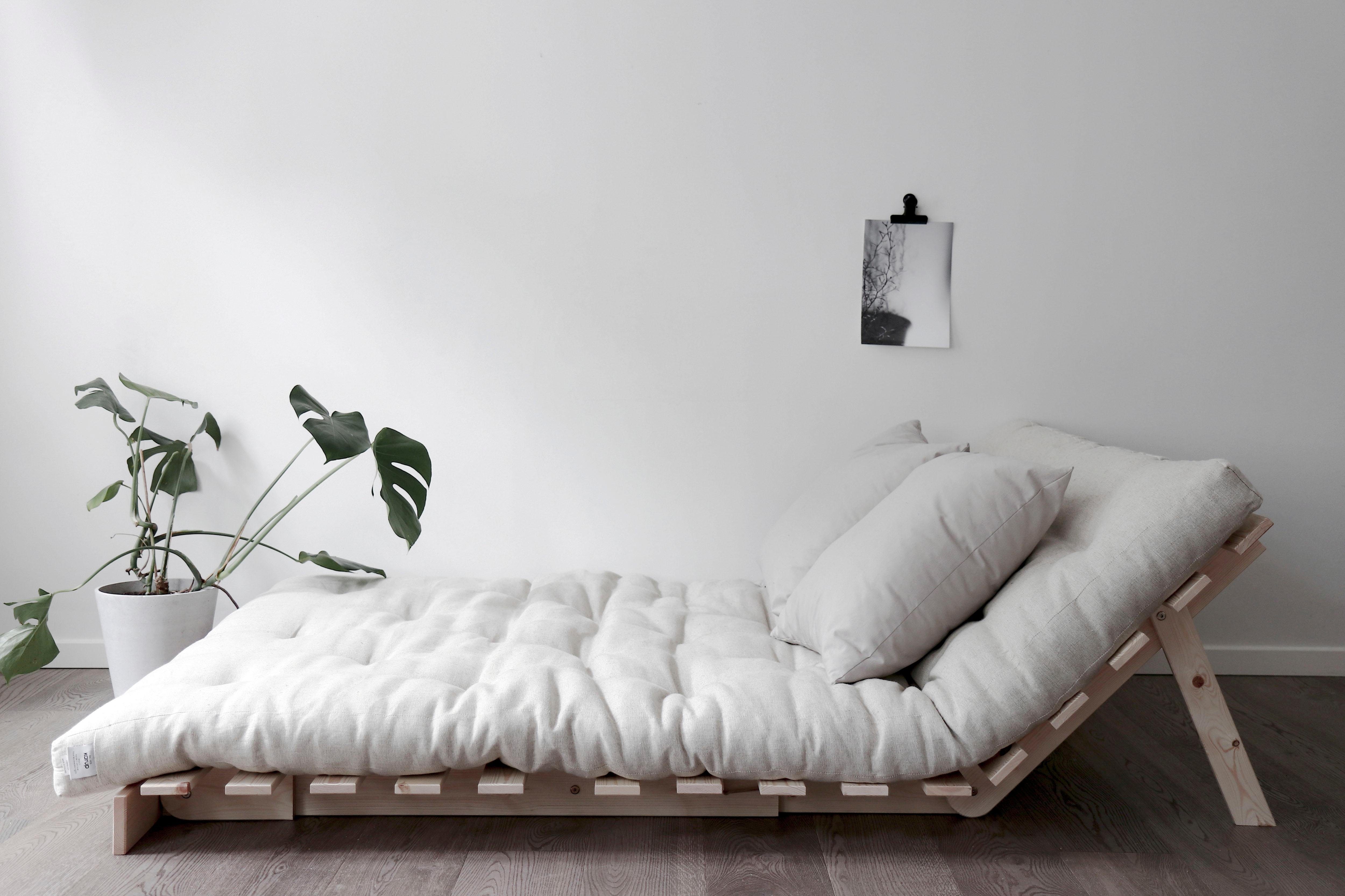 Karup Divan Roots Schlafsofa, Gästebett, Sofa inkl. Futonmatratze Incl. futonmatras, ligoppervlak 140x200 cm, FSC® gecertificeerd dennenhout