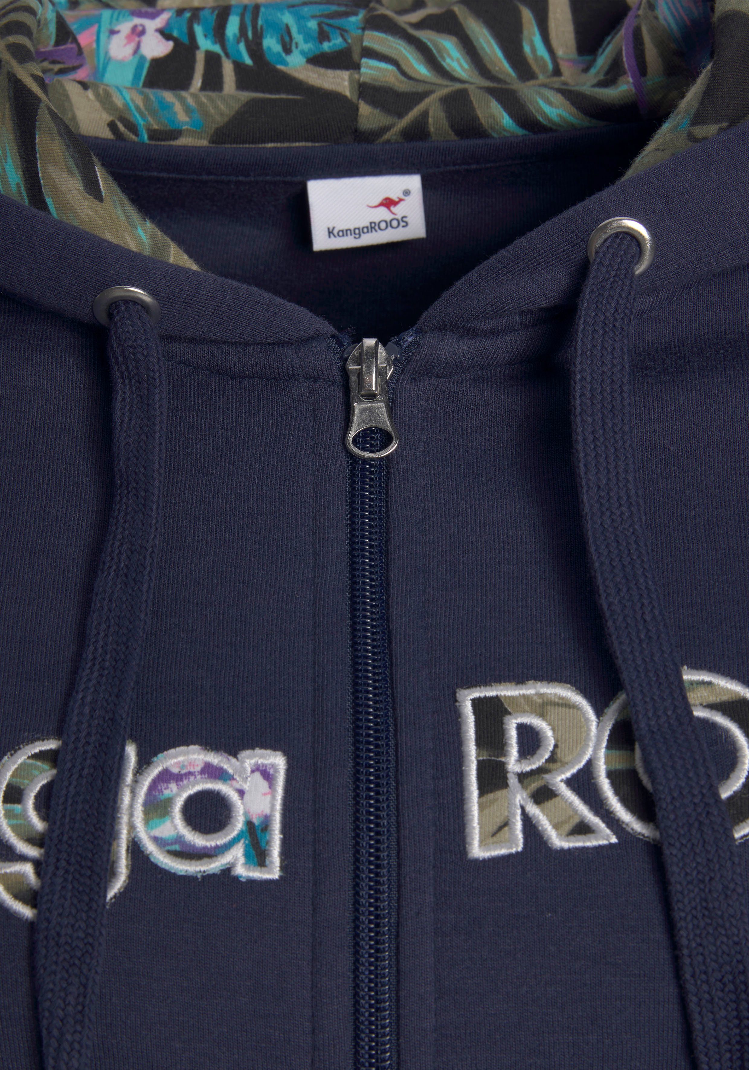 KangaROOS Capuchonsweatvest met verfijnde kangaroos borduurwerk, loungepak