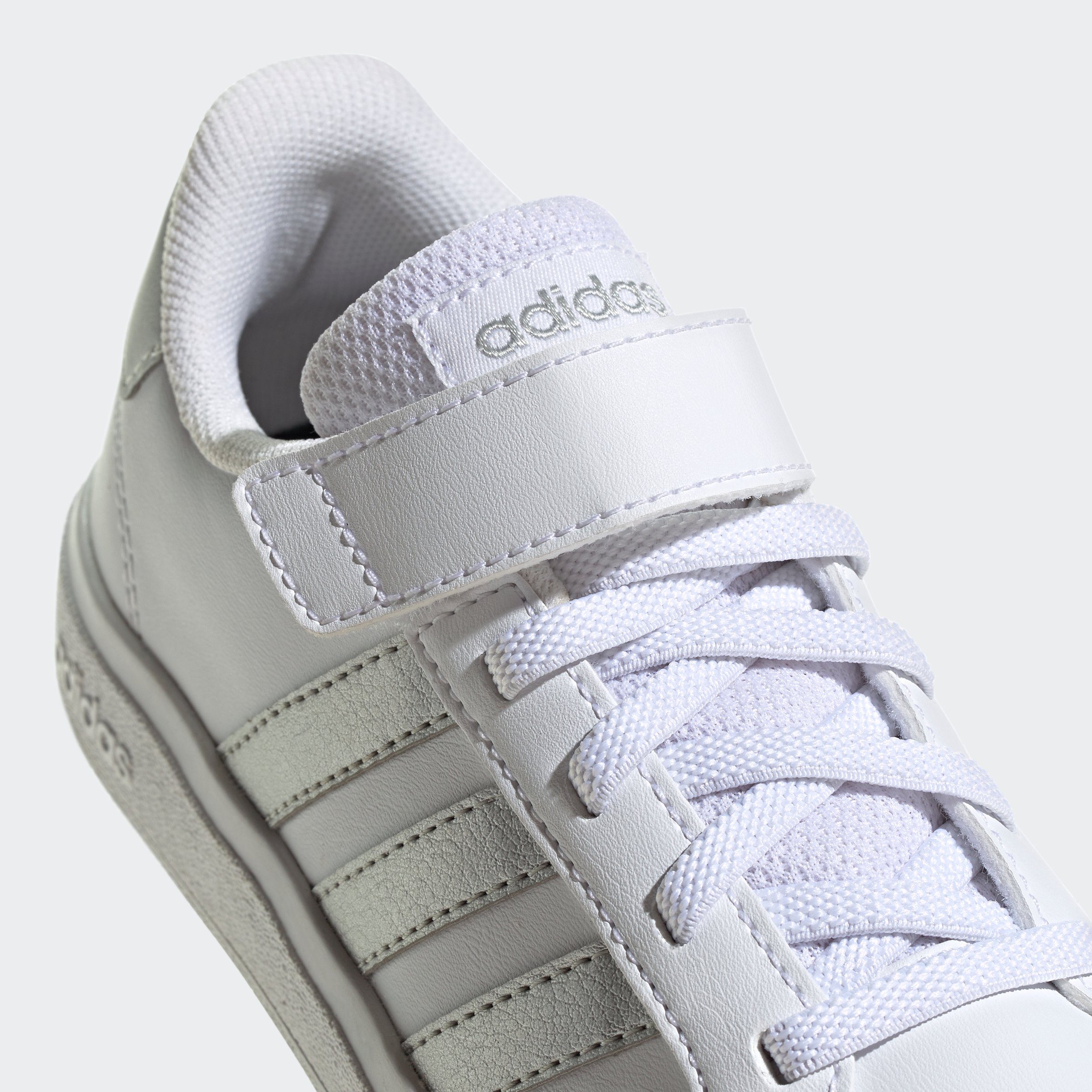 adidas Sportswear Klittenbandschoenen GRAND COURT 2.0 KIDS Design geïnspireerd op de adidas Superstar