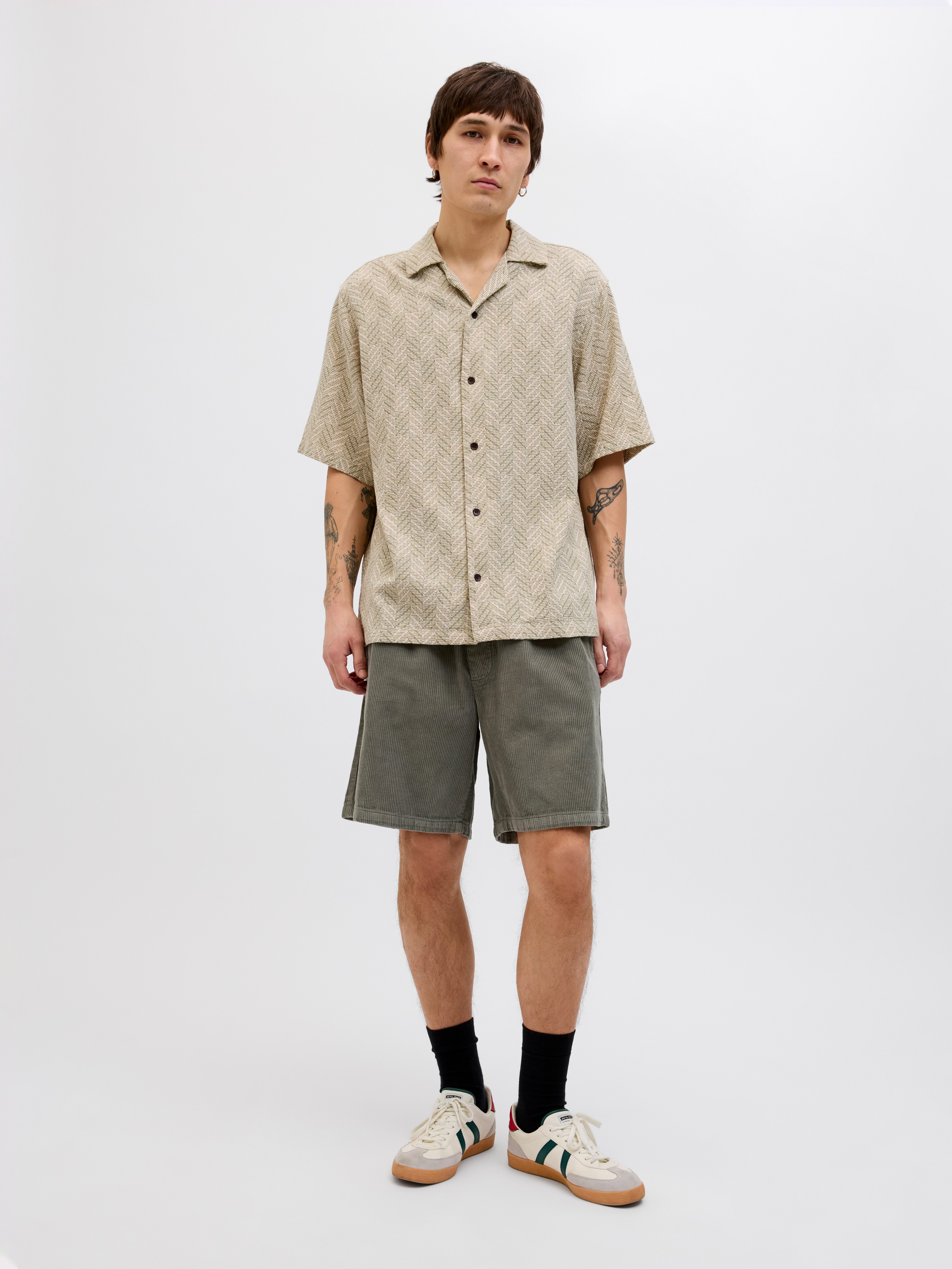 Jack & Jones Joggingbroek JPSTBILL CORDUROY JOGGER SHORTS SRT SN