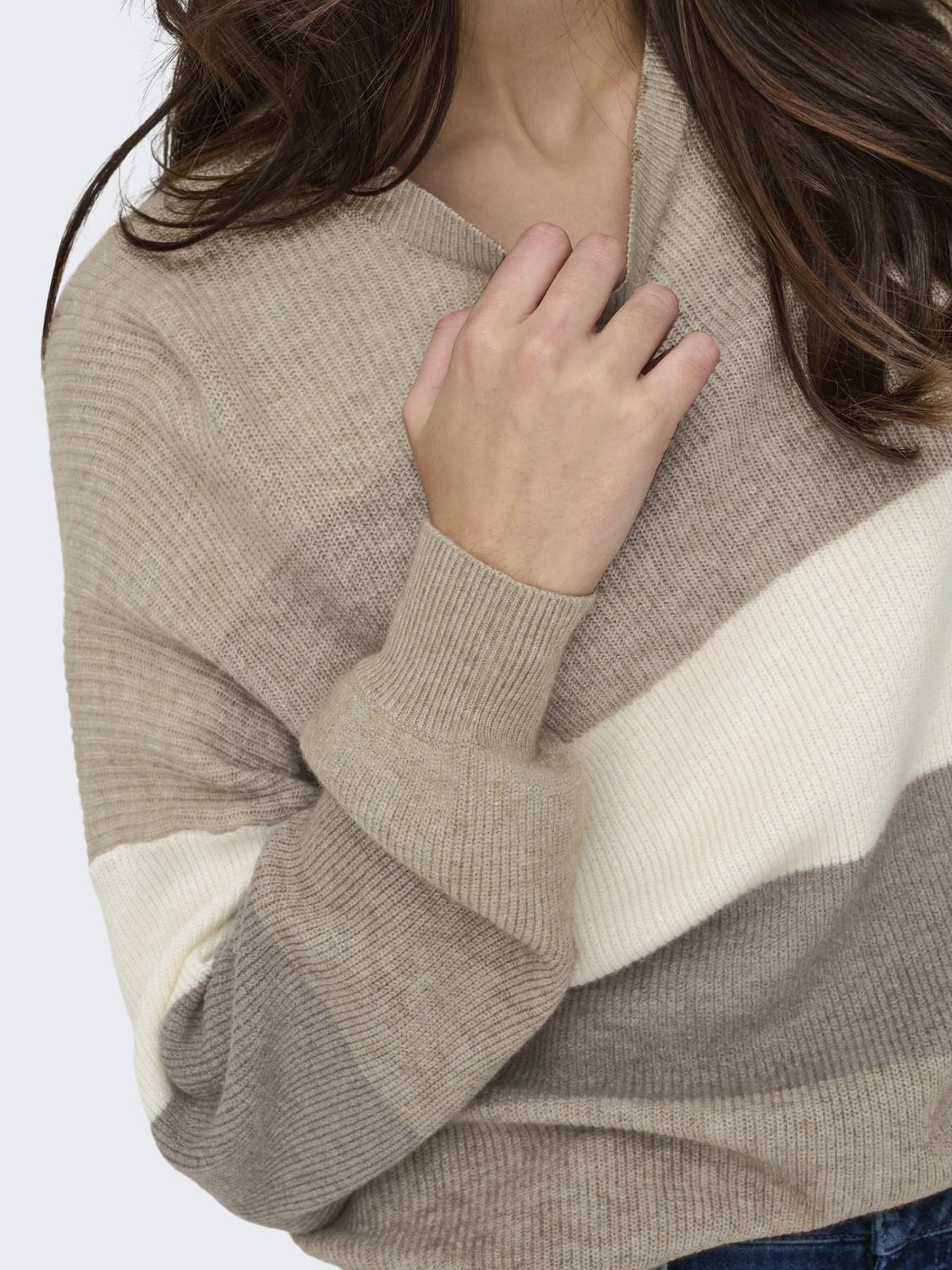 Only Gebreide trui ONLATIA L S STRIPE PULLOVER KNT NOOS