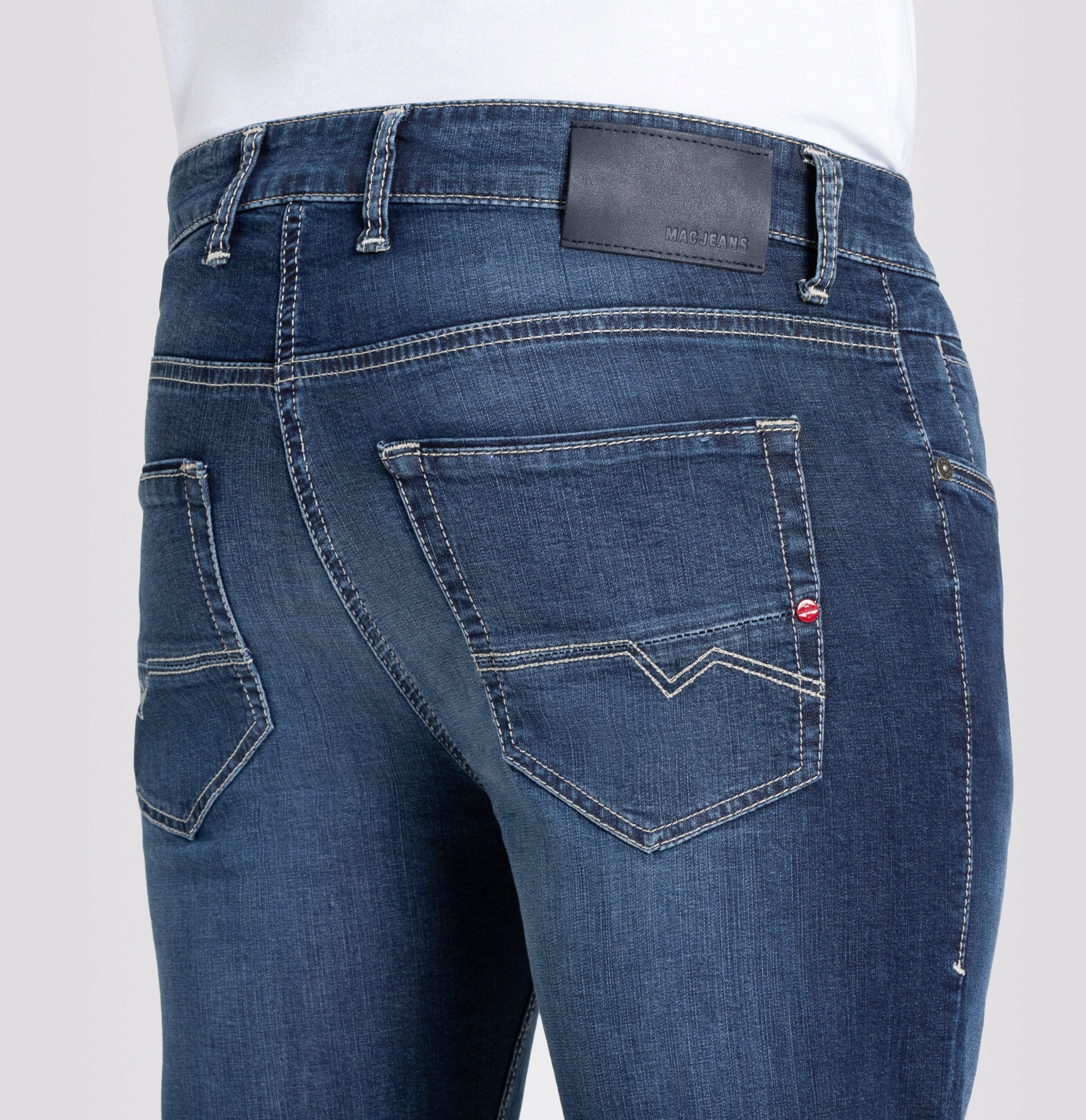 MAC Slim fit jeans Arne-Pipe light smalle figuuraccentuerende snit