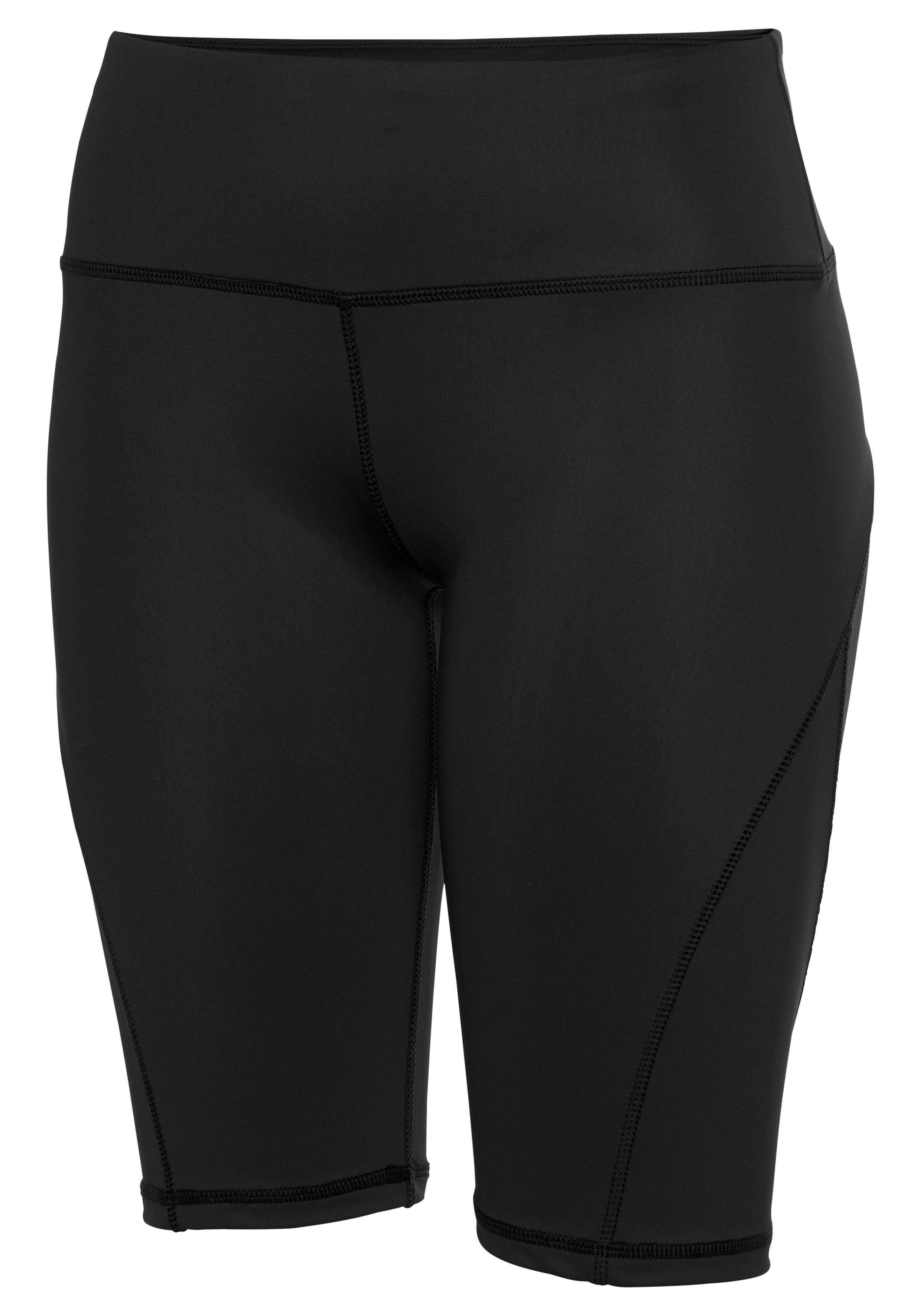 active by Lascana Fietsbroekje Basic Bottoms met klein bandzakje achter