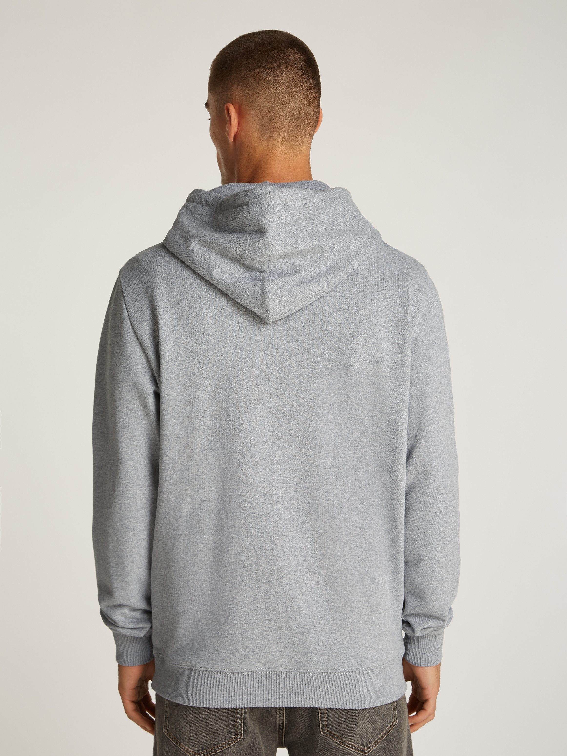 Tommy Jeans Plus Hoodie TJM REG ENTRY GRAPHIC HOODIE EXT in grote maten, logoprint, kangoeroezak