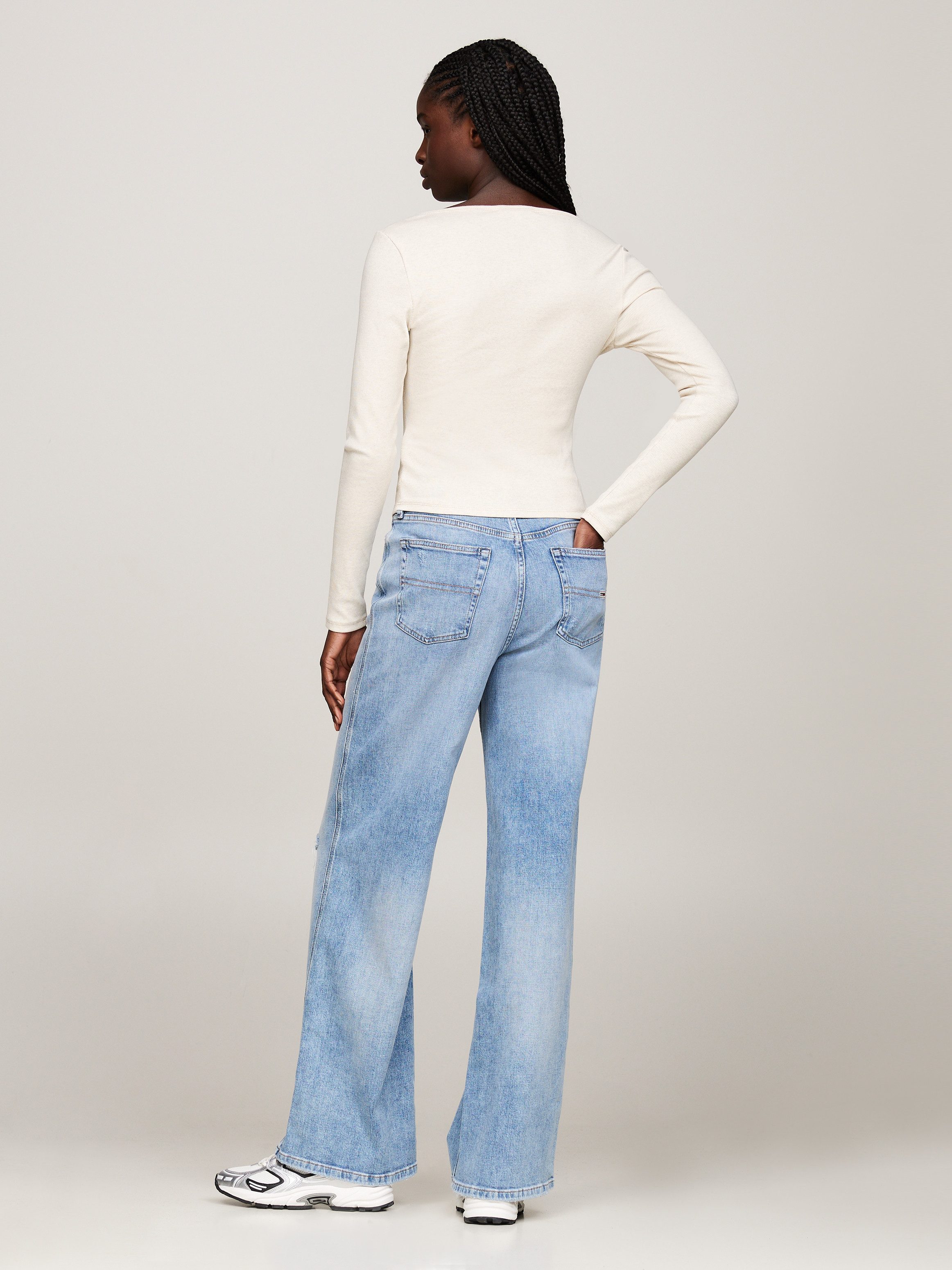 Tommy Jeans Curve Henleyshirt TJW MELANGE HENLEY LS EXT met diepe ronde hals, knoopsluiting, lange mouw, logo-vlag