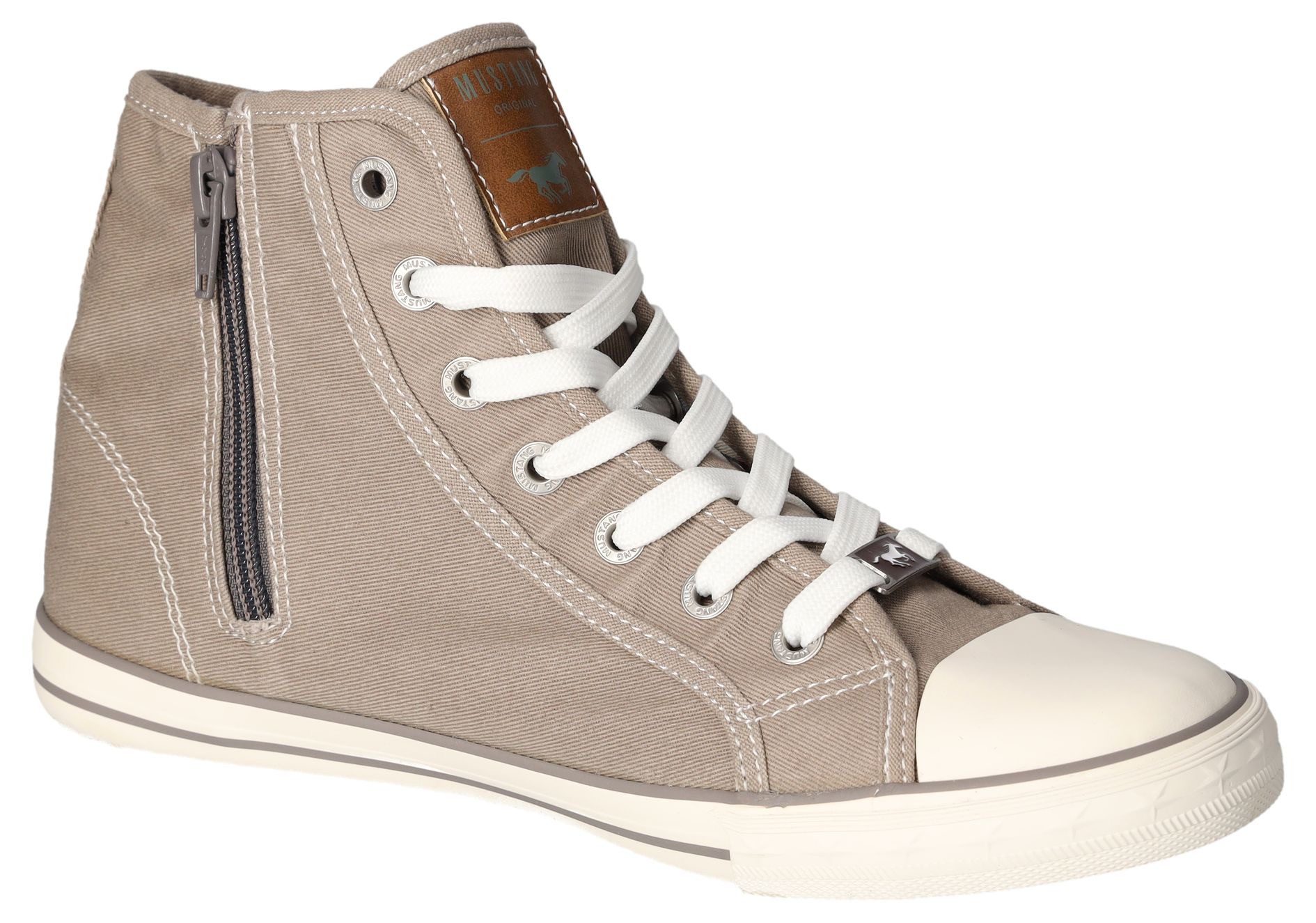 Mustang Shoes Sneakers high top-sneaker, veterschoen met label in de loopzool