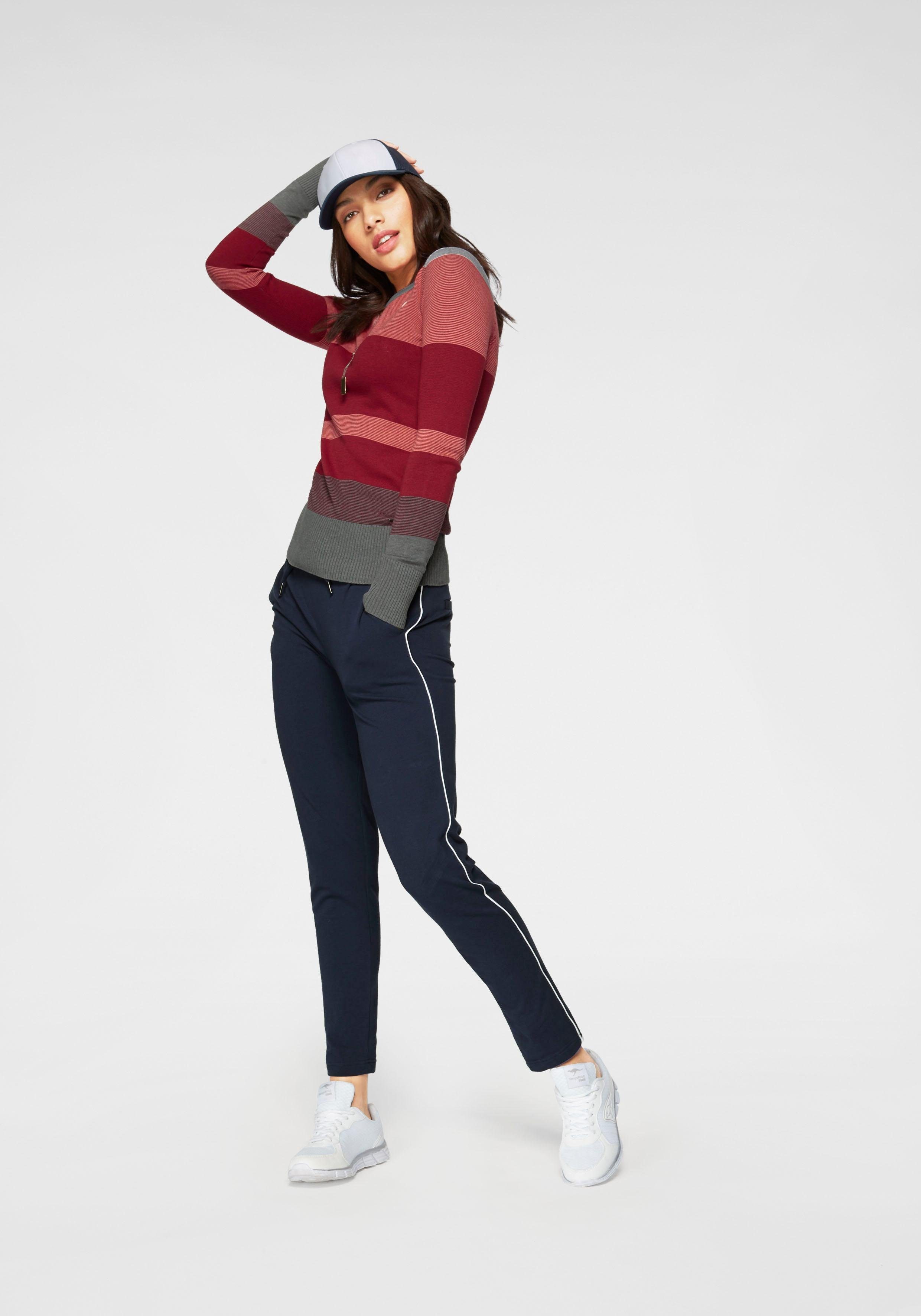 KangaROOS Jogpants met contraststrepen opzij