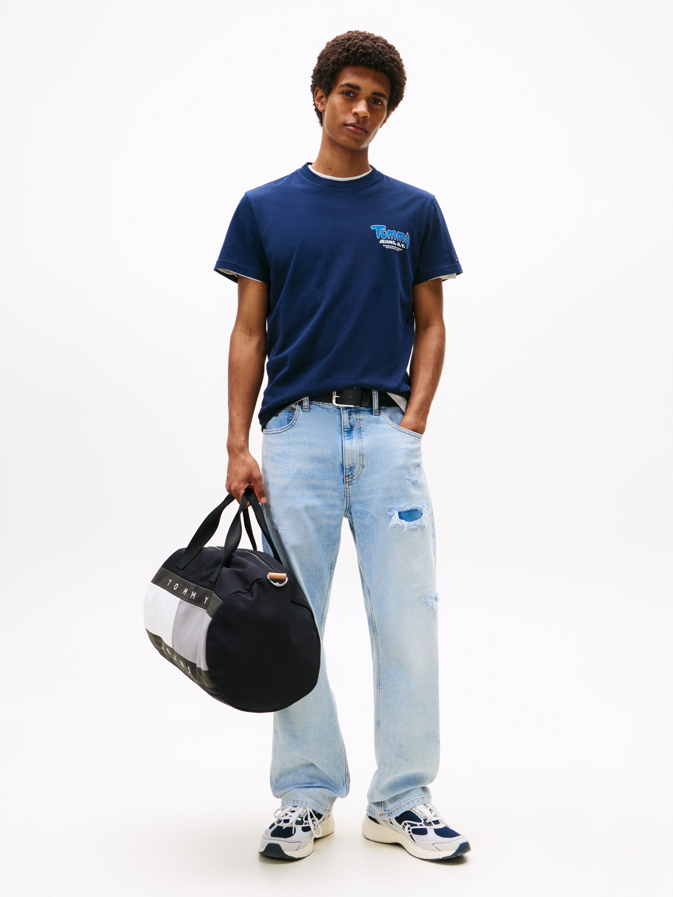 TOMMY JEANS T-shirt FONT PLAY TEE Slim fit met ronde hals