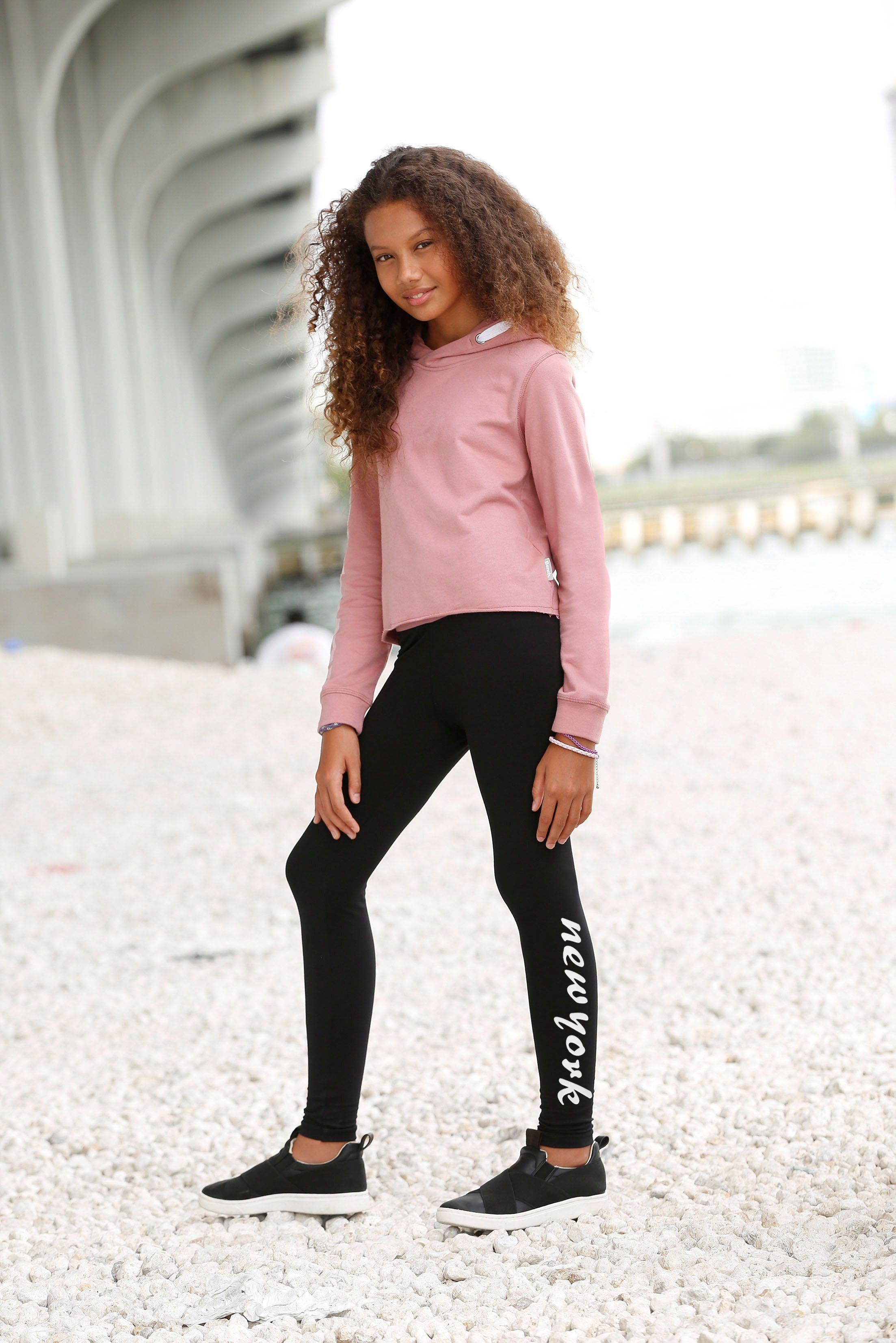 KIDSWORLD Legging New York met print op de pijp