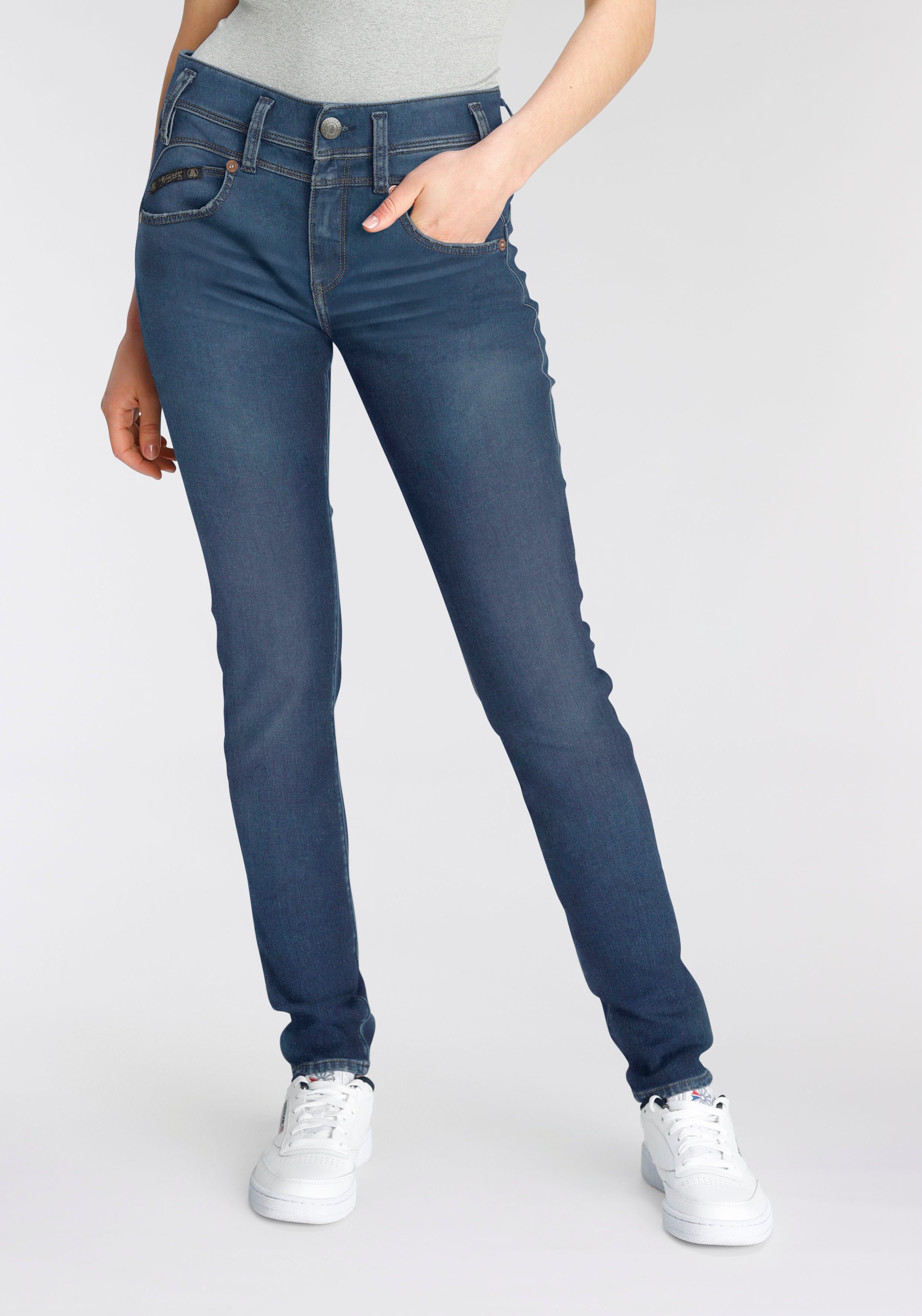 Herrlicher Slim fit jeans PEARL SLIM REUSED Aanhoudende topkwaliteit bevat gerecycled materiaal